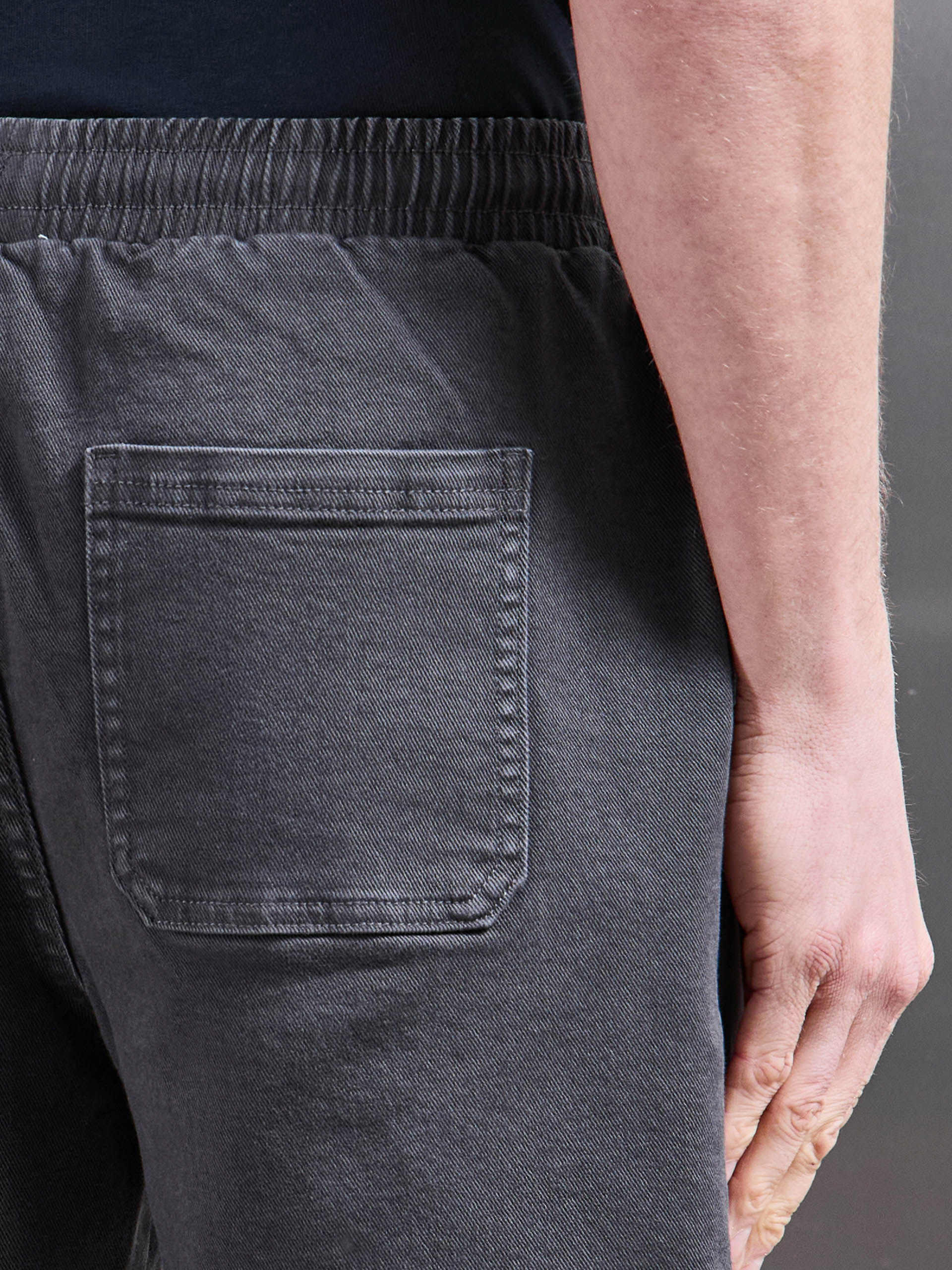 Cotton Twill Stretch Short in Grey
