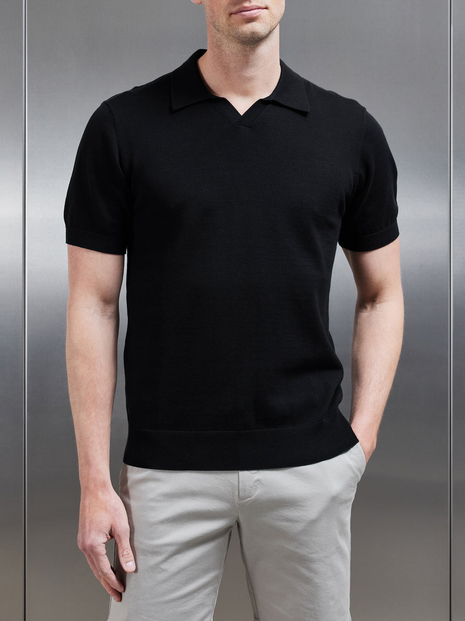 Cotton Knitted Revere Collar Polo Shirt in Black