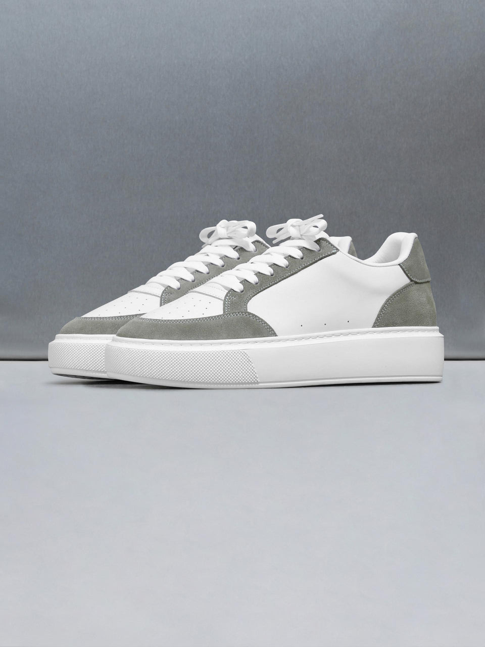 Court Trainer 2.0 in White Sage