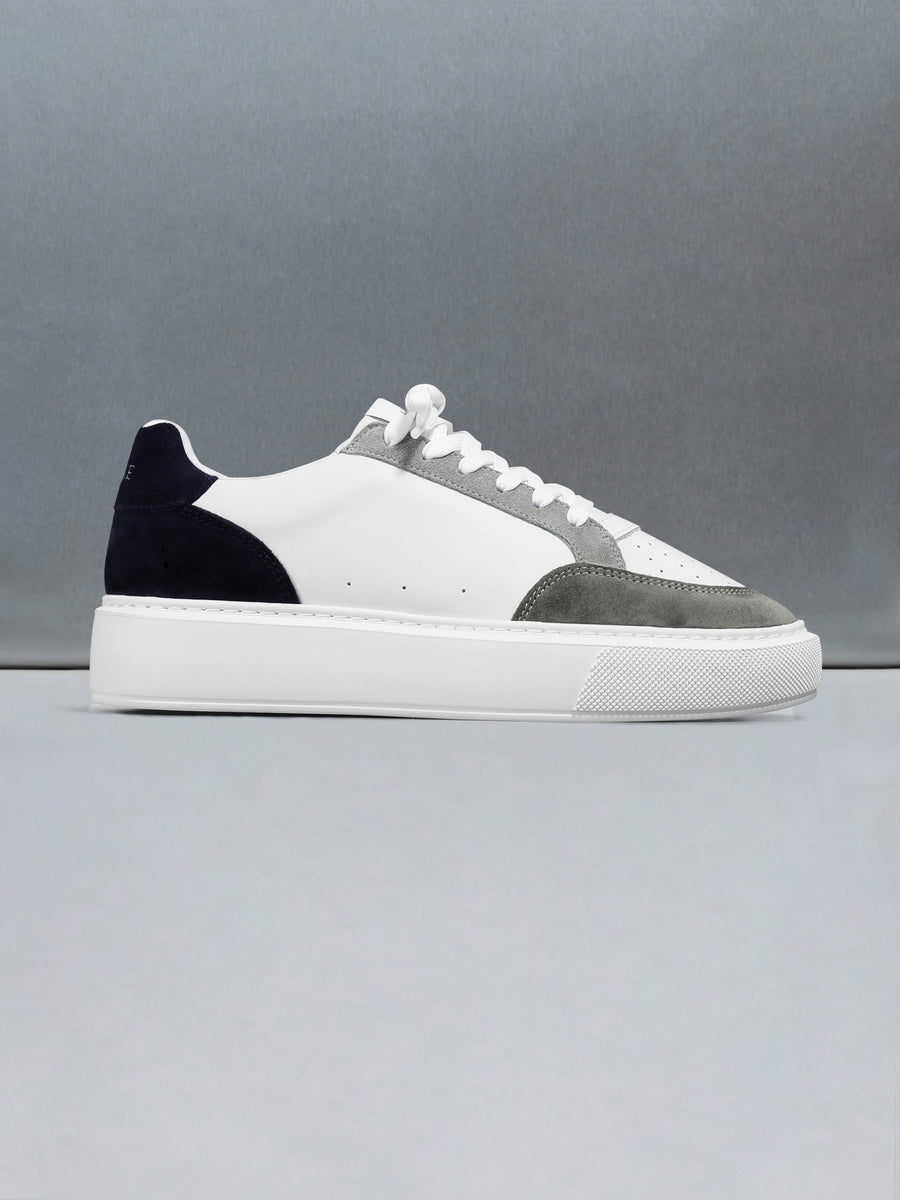 Court Trainer 2.0 in White Navy