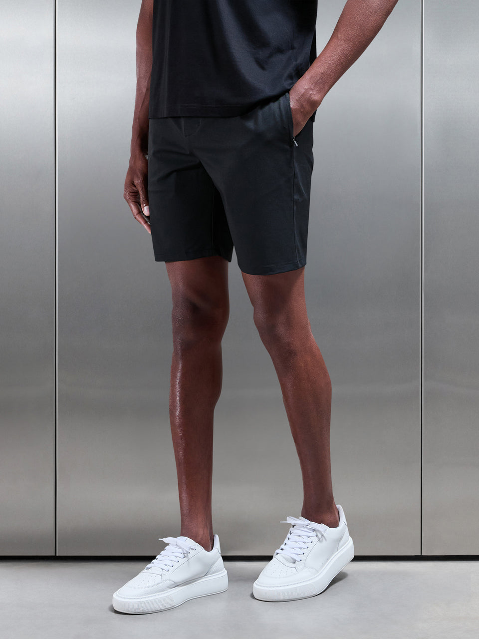 Crease Resistant Stretch Chino Short in Black
