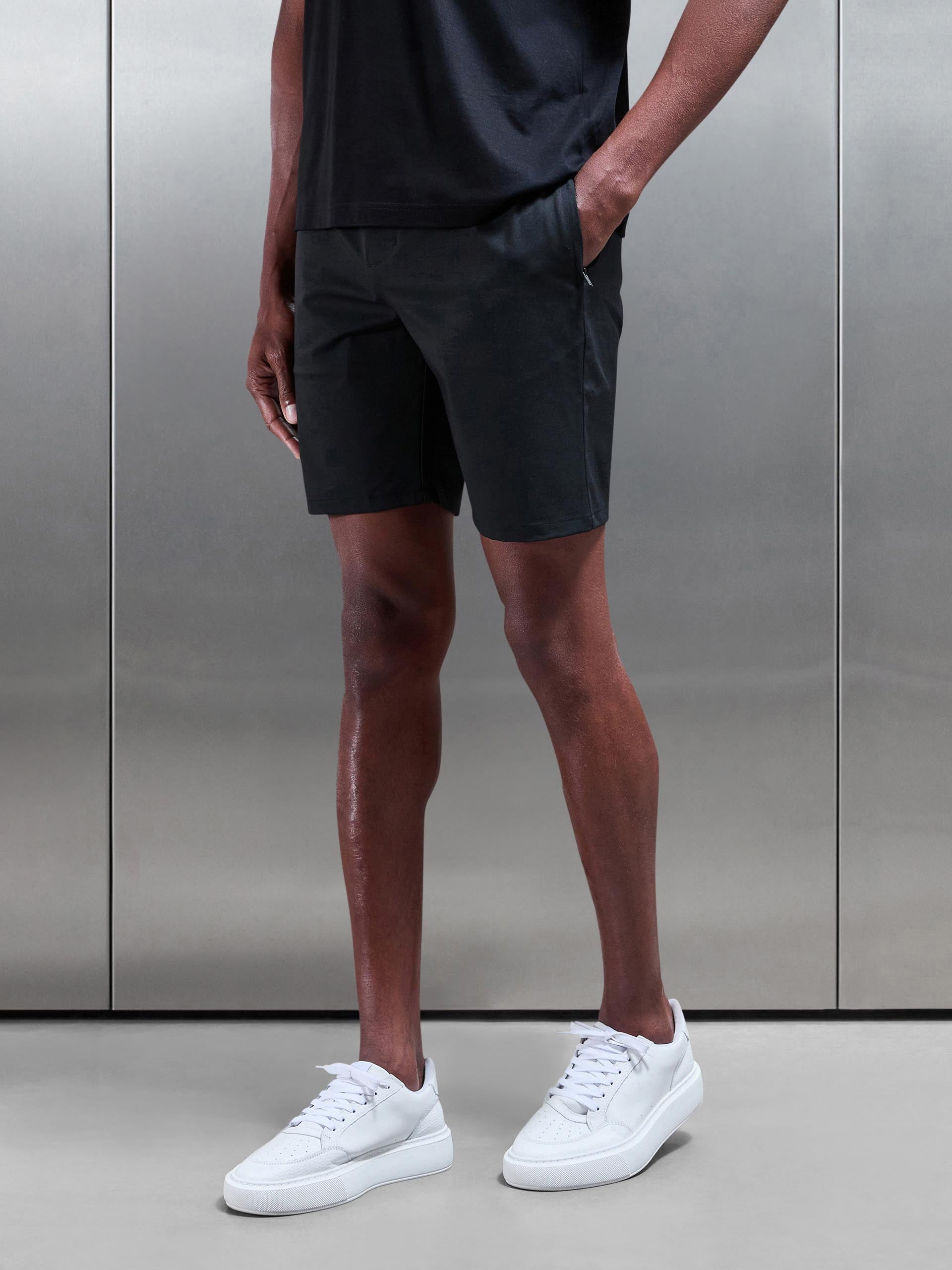 Crease Resistant Stretch Chino Short in Black