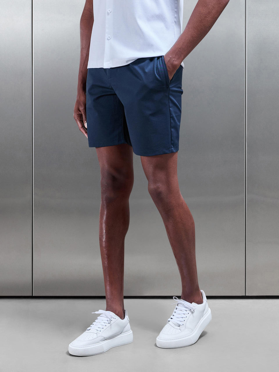 Crease Resistant Stretch Chino Short in Navy
