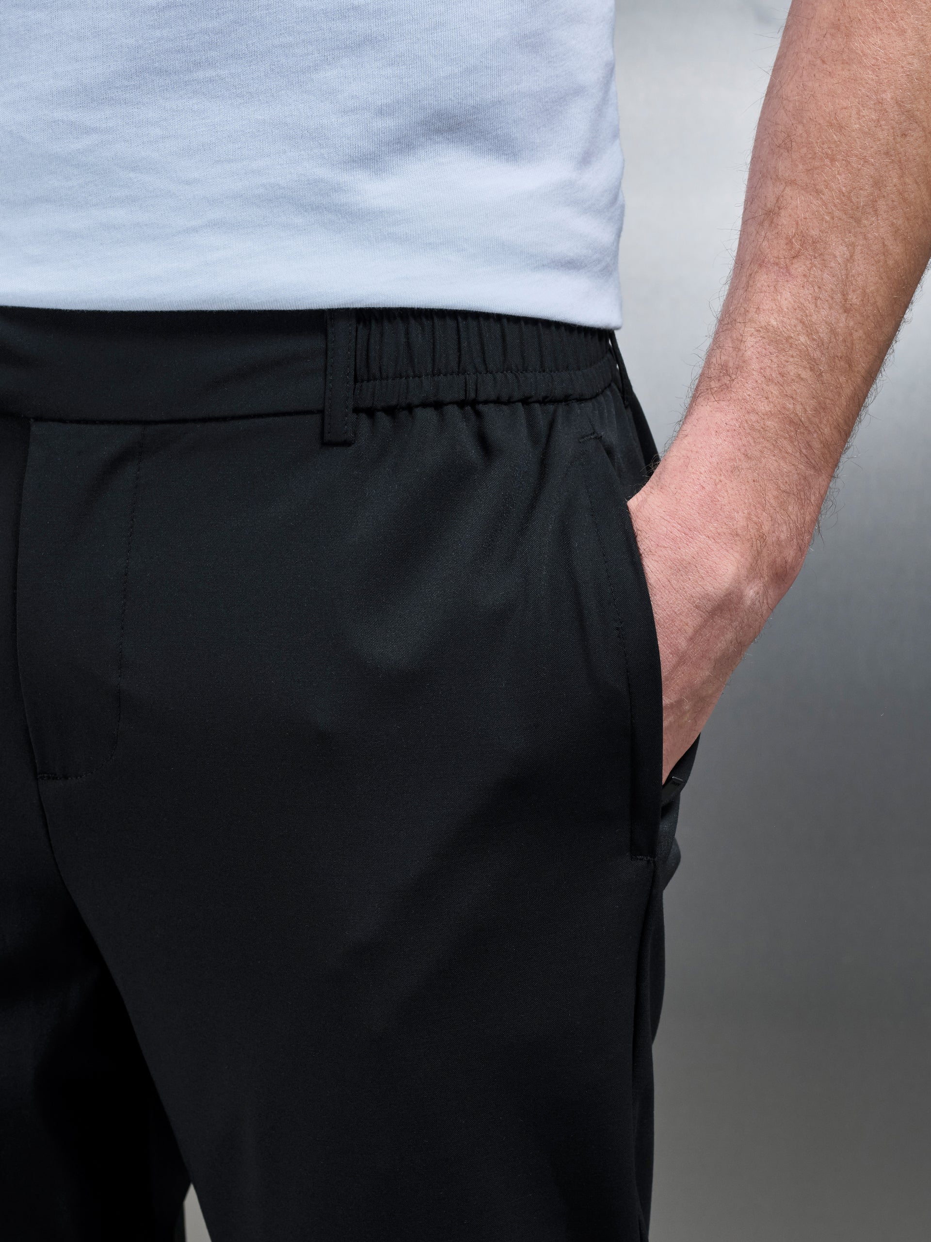 Crease Resistant Stretch Chino Trouser in Black
