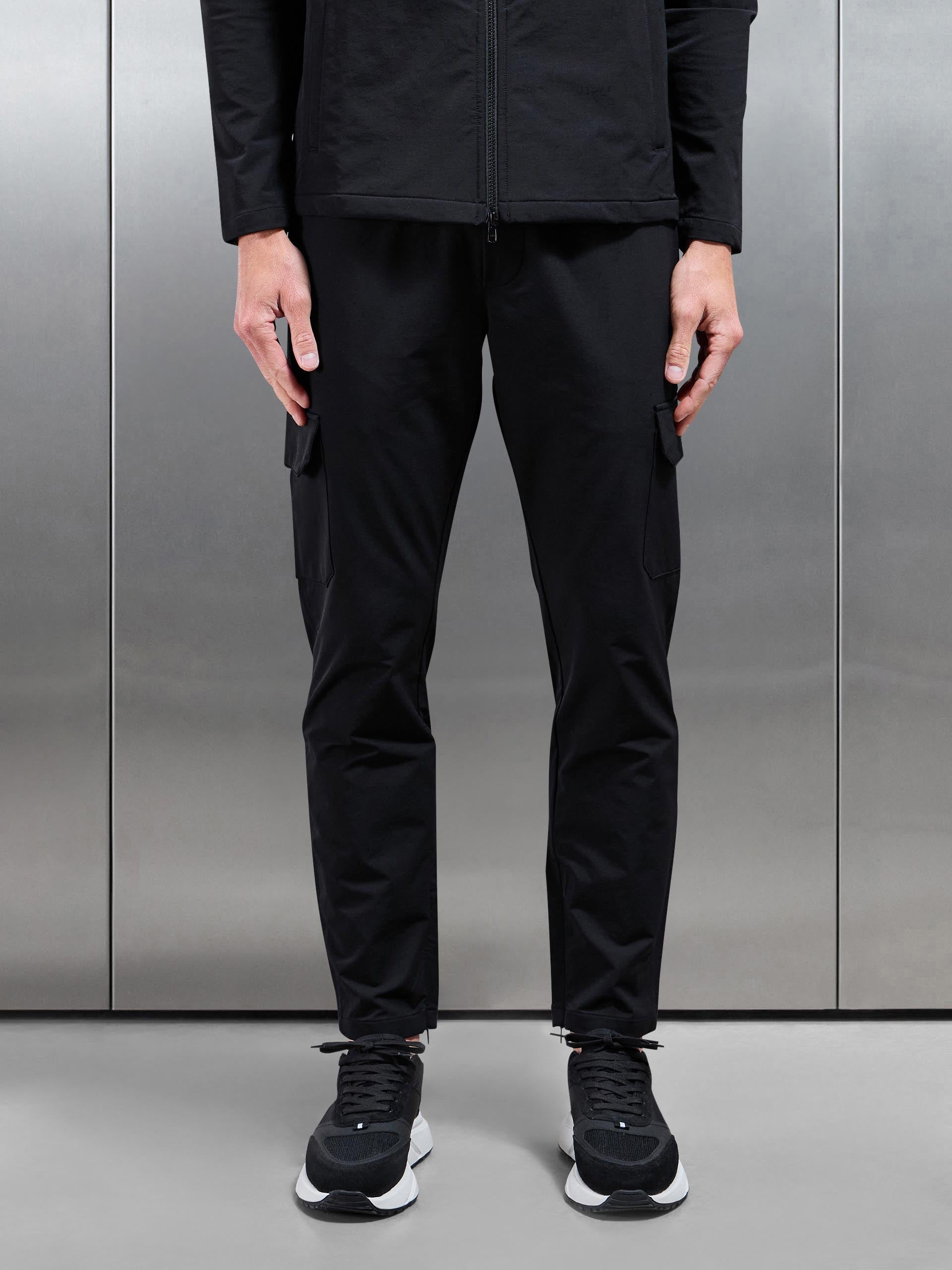 Cargo Pant in Black