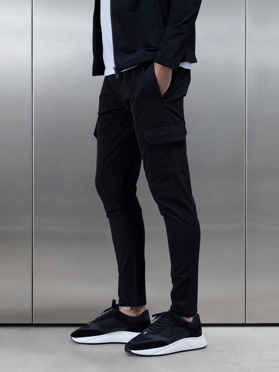 Cargo Pant in Black