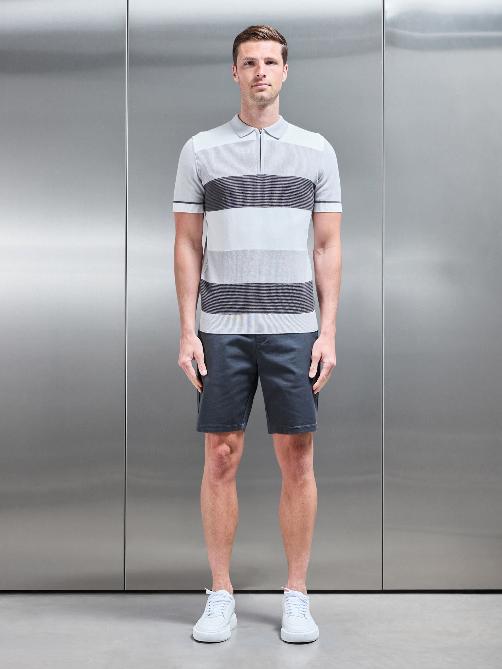 Colour Block Knitted Zip Polo Shirt in Grey