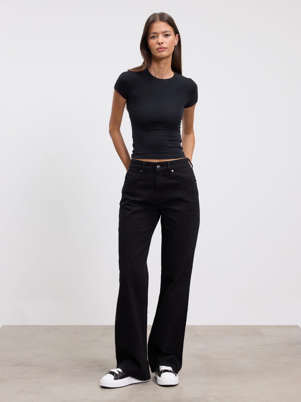 Womens Mid Rise Straight Denim Jean in Black