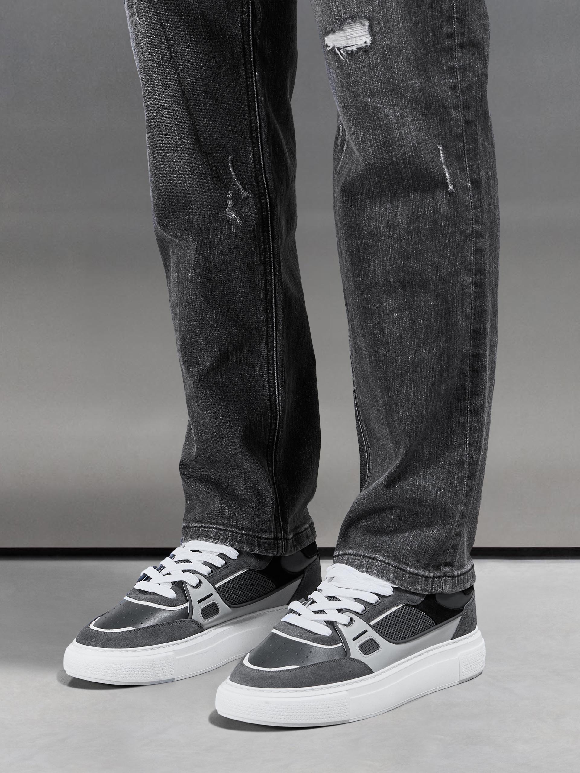 Distressed Straight Leg Denim Jeans in Grey Wash