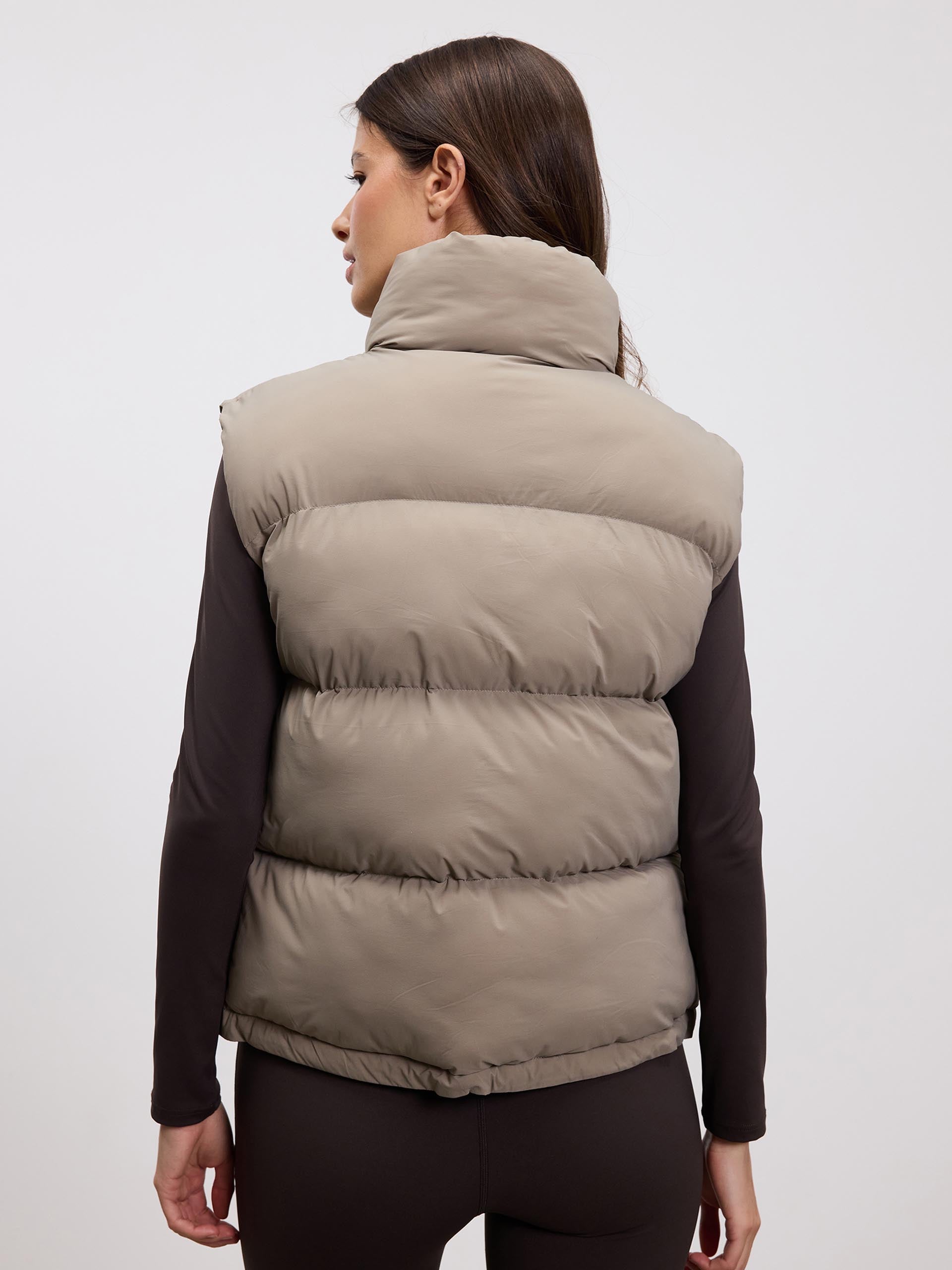 Womens Puffer Gilet in Stone