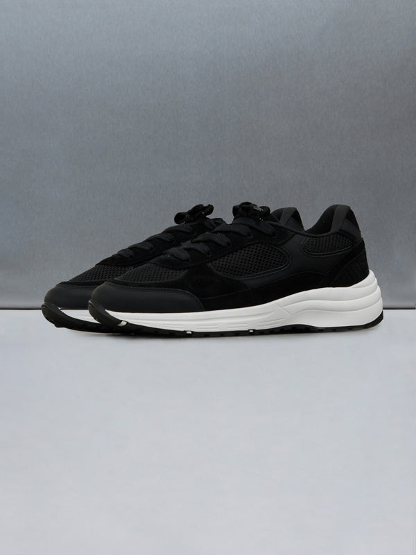 Apollo Runner in Black