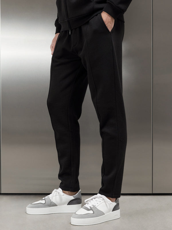 Essential Jogger in Black