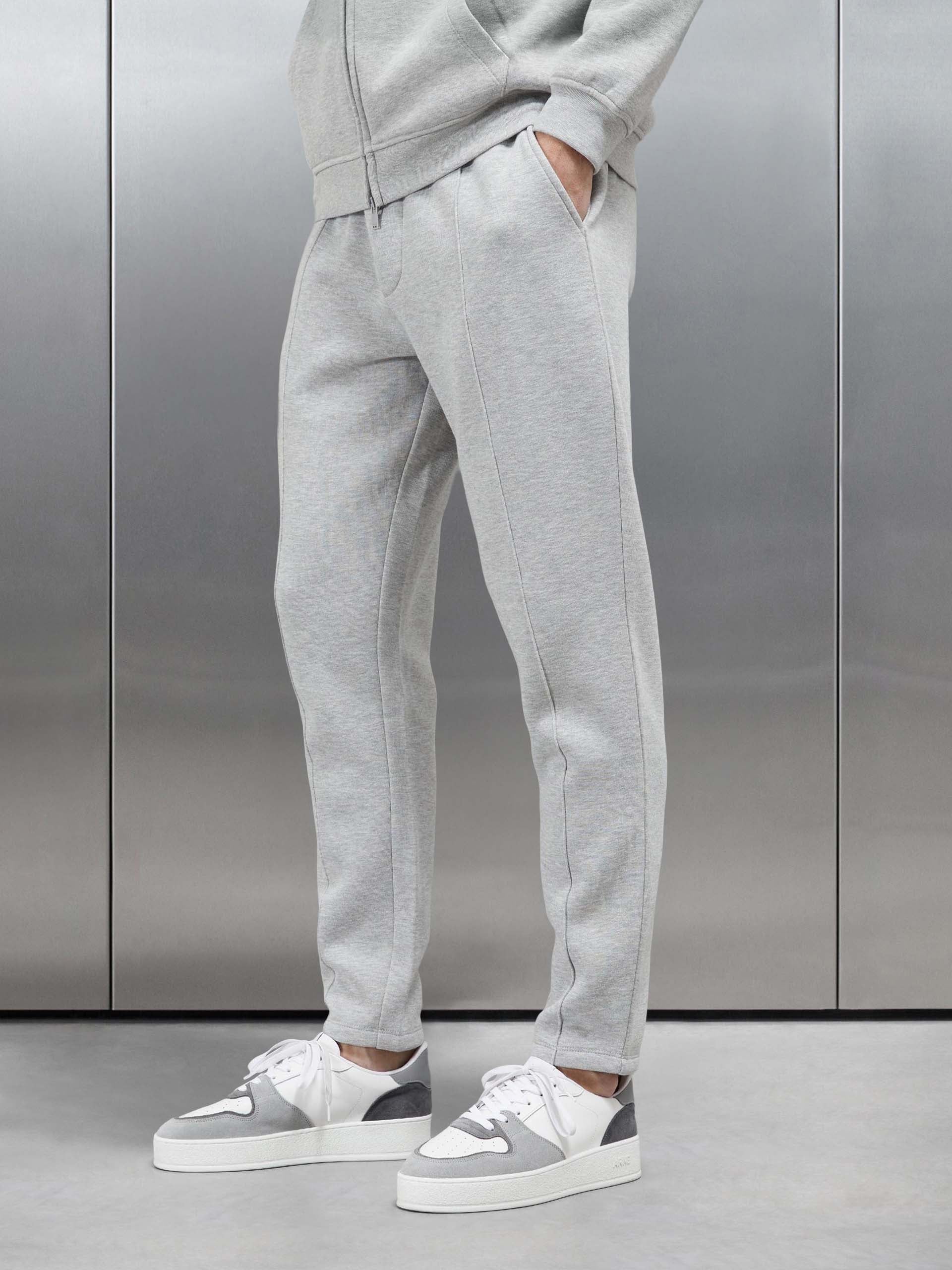 Essential Tapered Jogger in Marl Grey