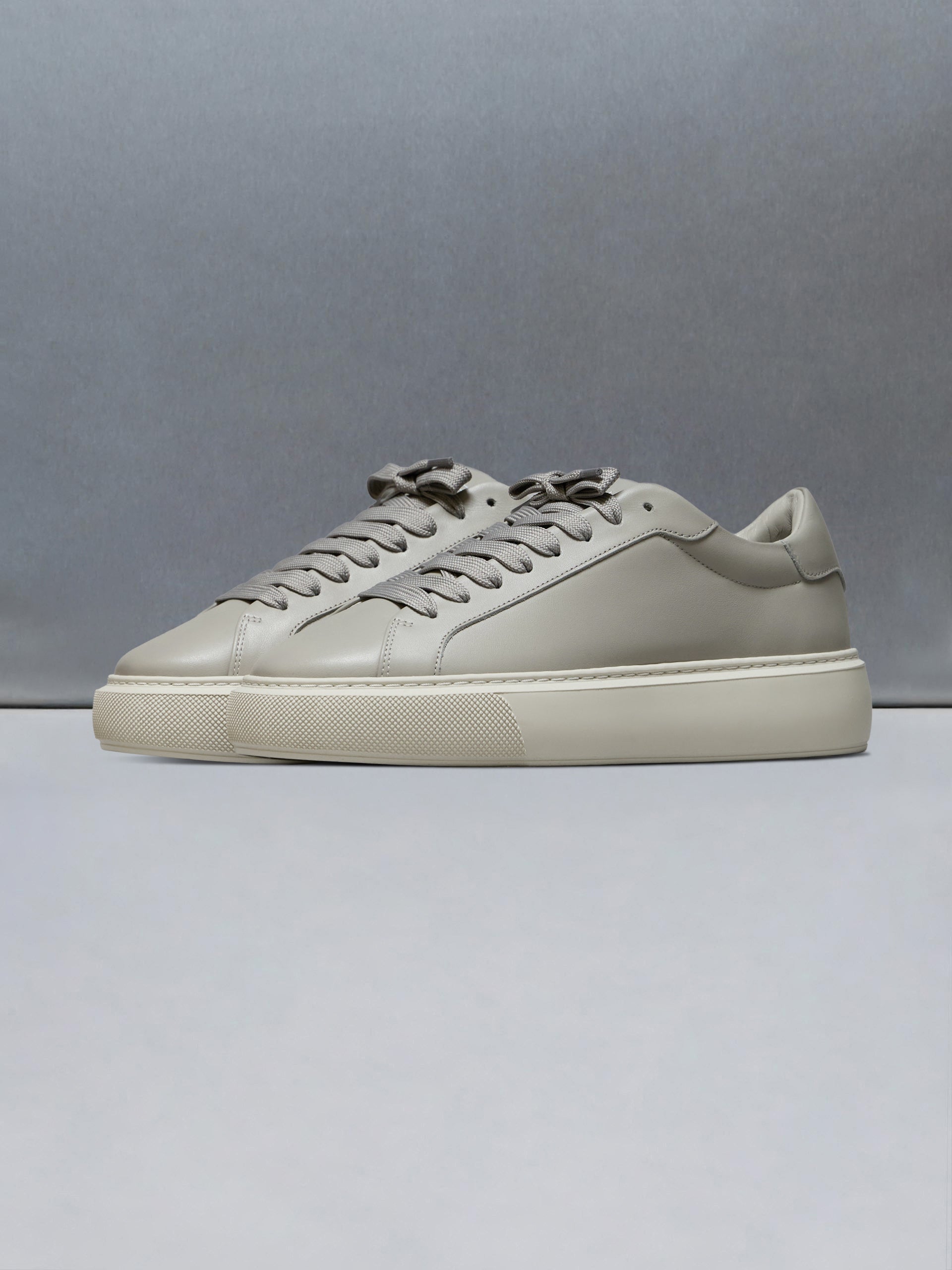 Essential Leather Trainer in Beige