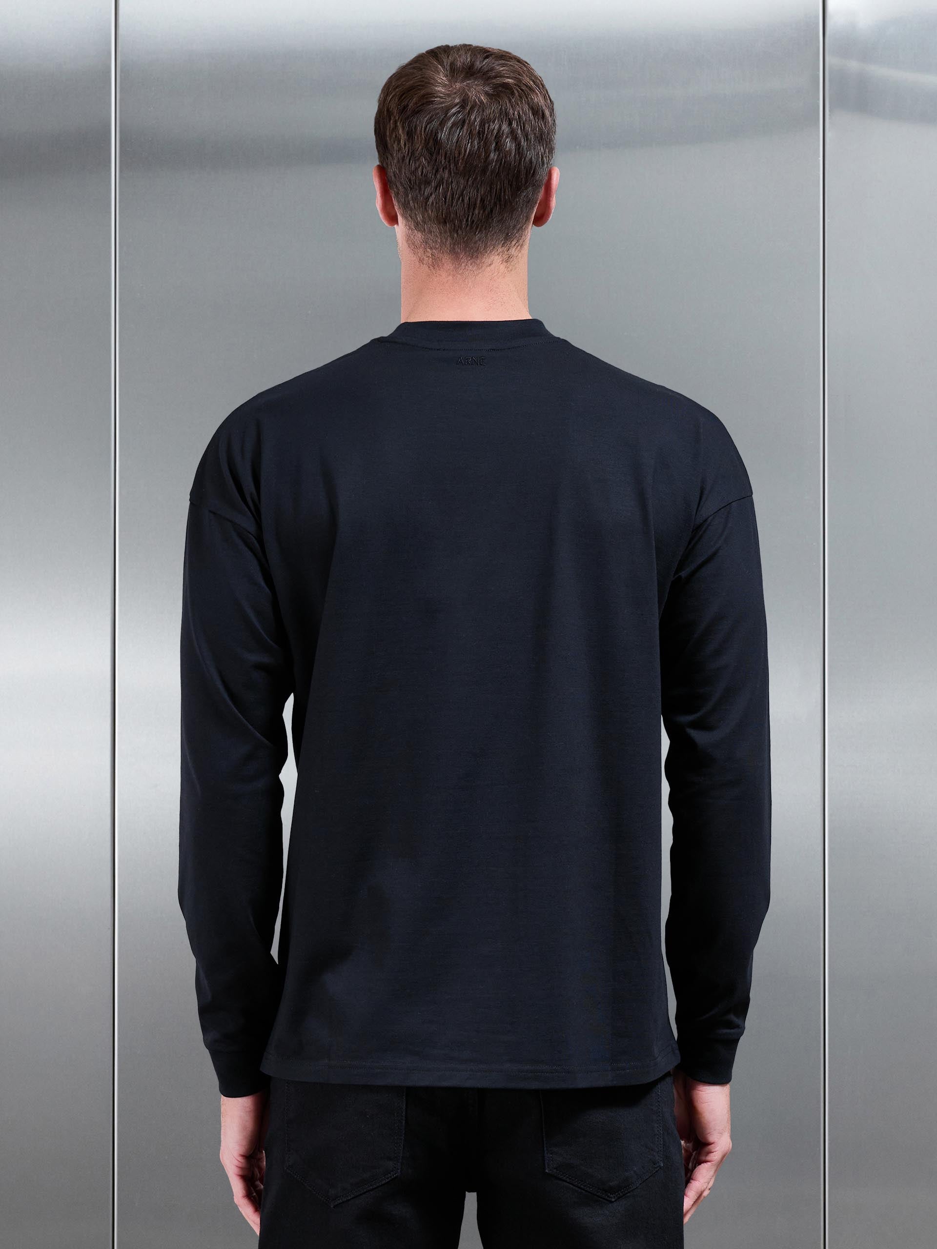 Essential Long Sleeve Relaxed Fit Stretch T-Shirt in Black
