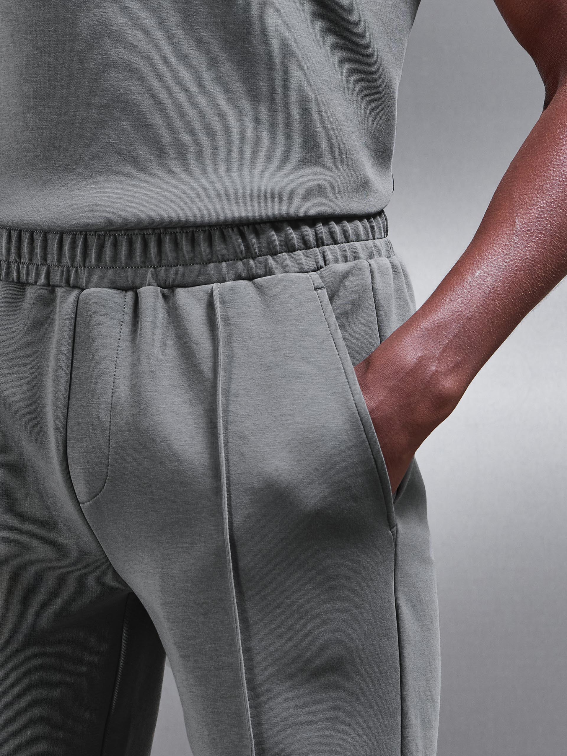Everyday Luxe Short in Grey