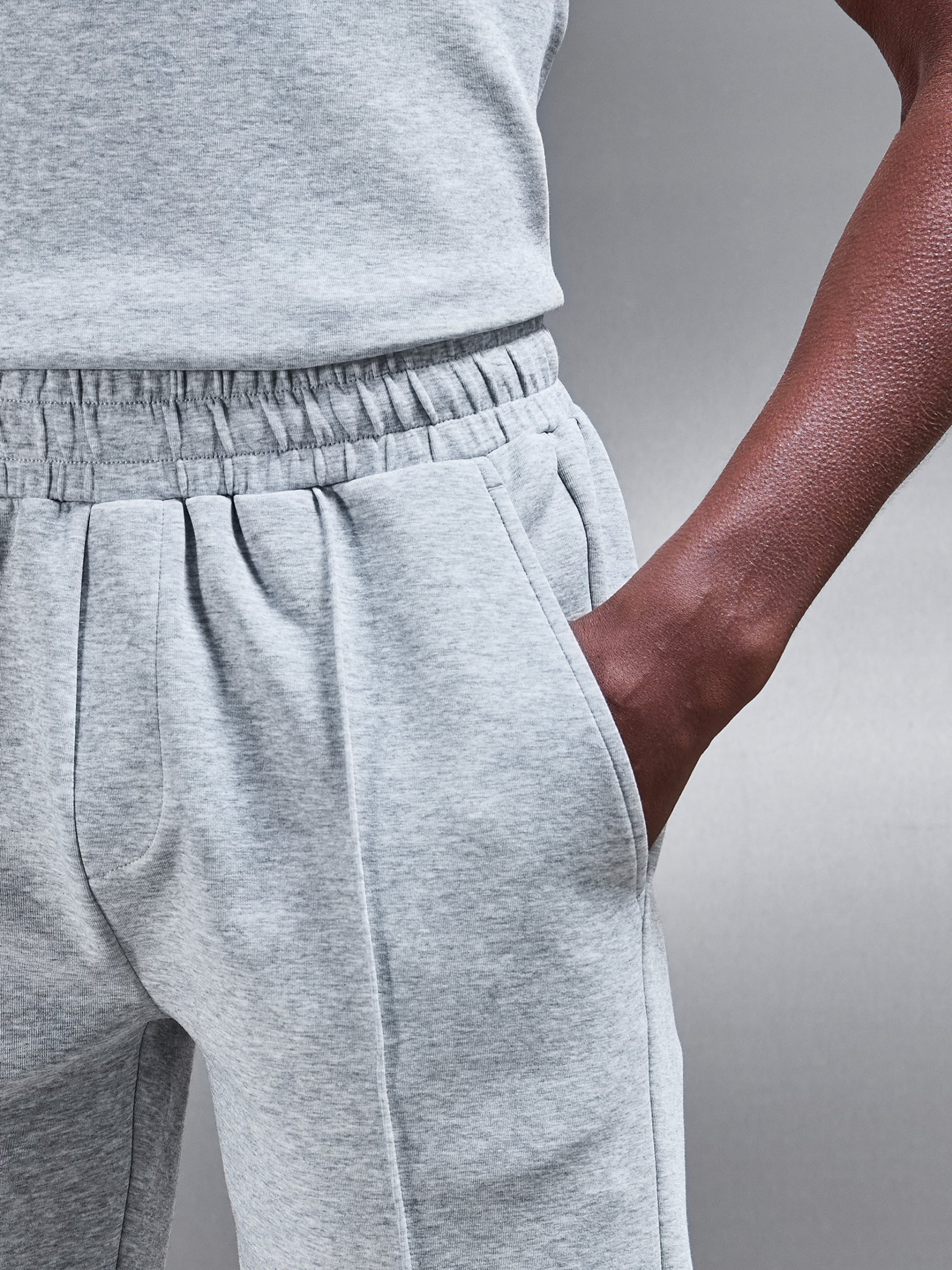 Everyday Luxe Short in Marl Grey