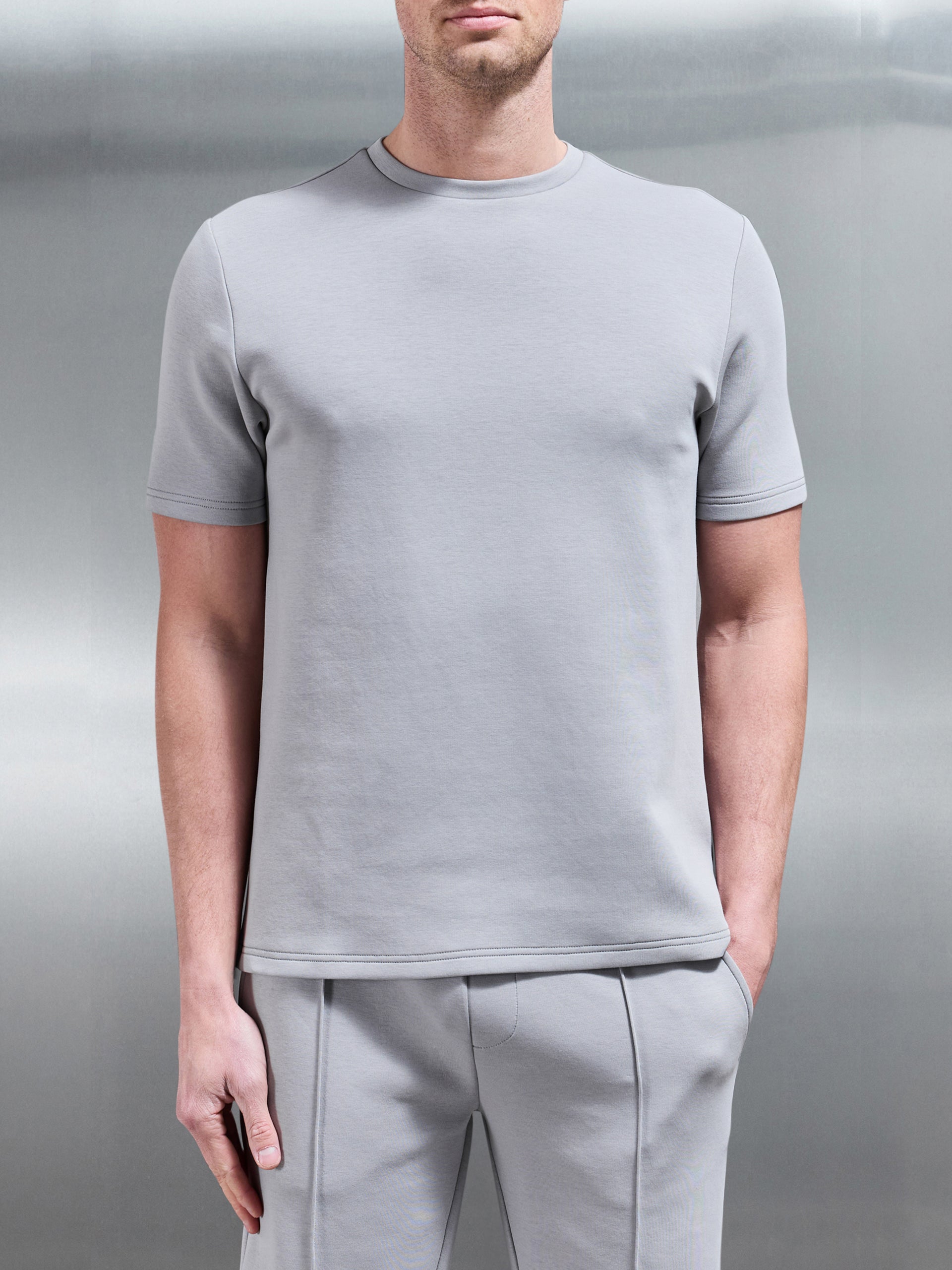 Everyday Luxe T-Shirt in Mid Grey