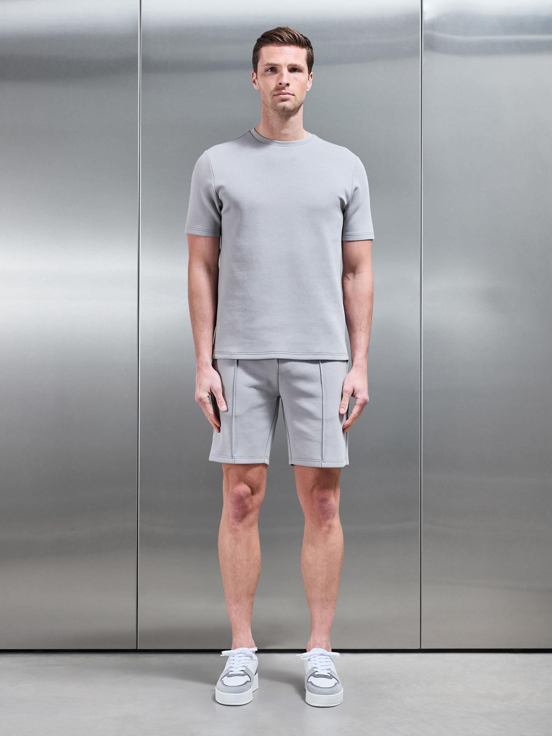 Everyday Luxe T-Shirt in Mid Grey