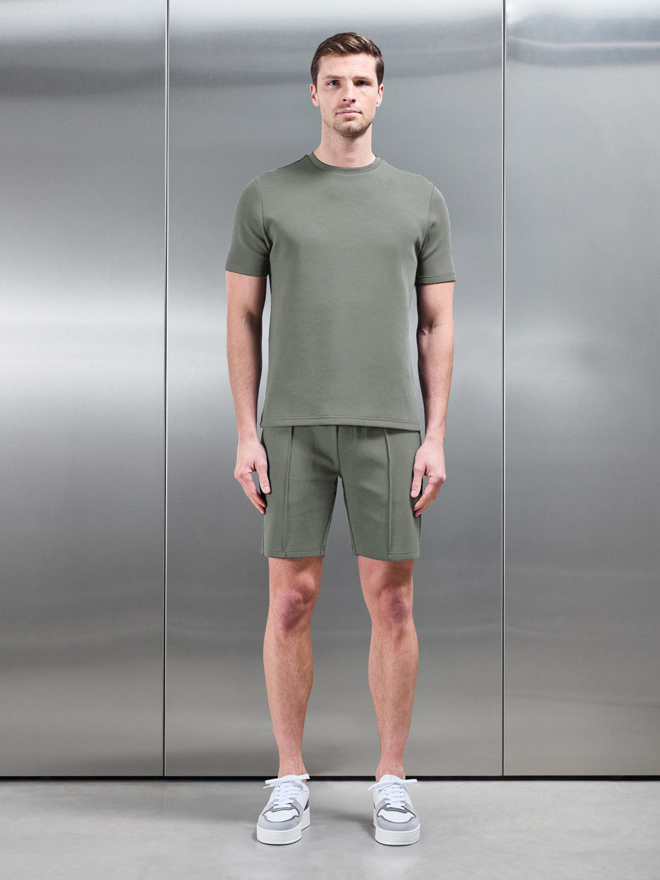Everyday Luxe T-Shirt in Olive