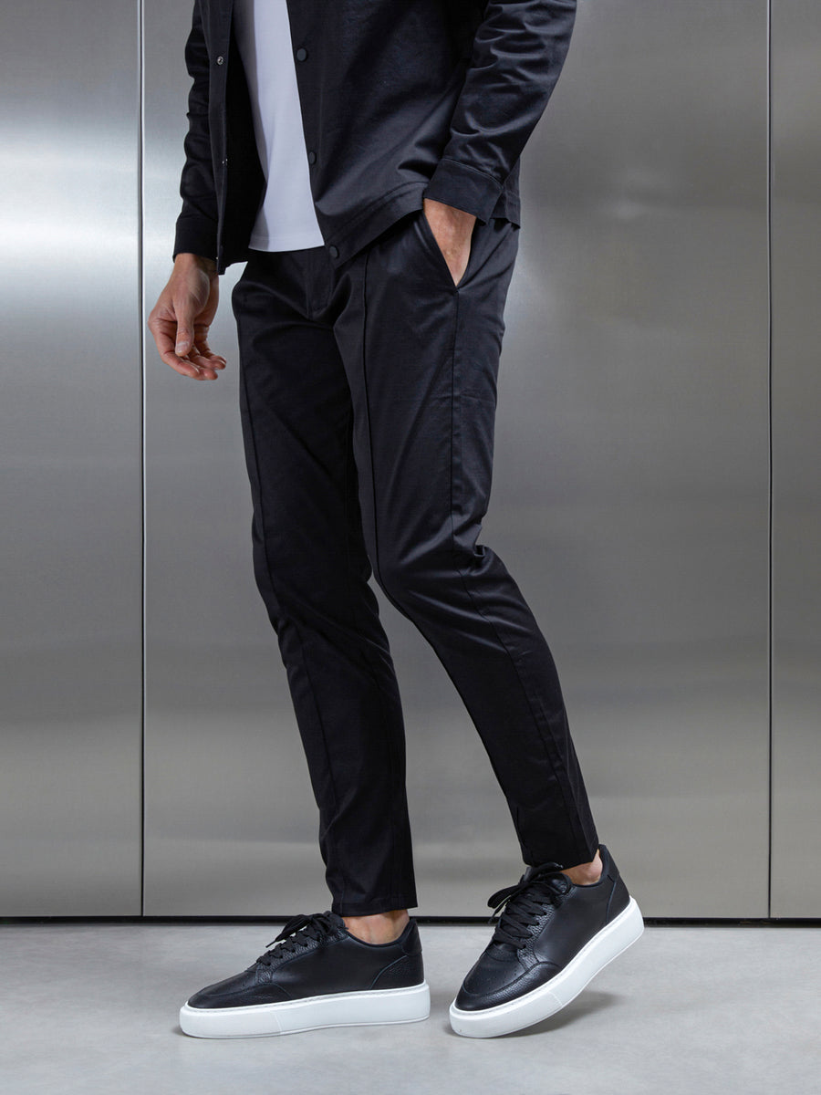 Essential Drawstring Trouser in Black