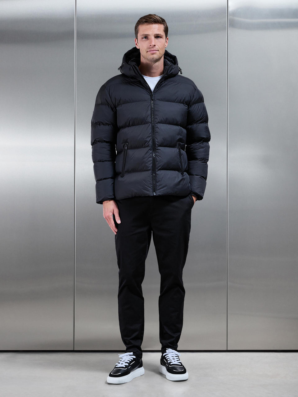 Essential Short Puffer Jacket in Black