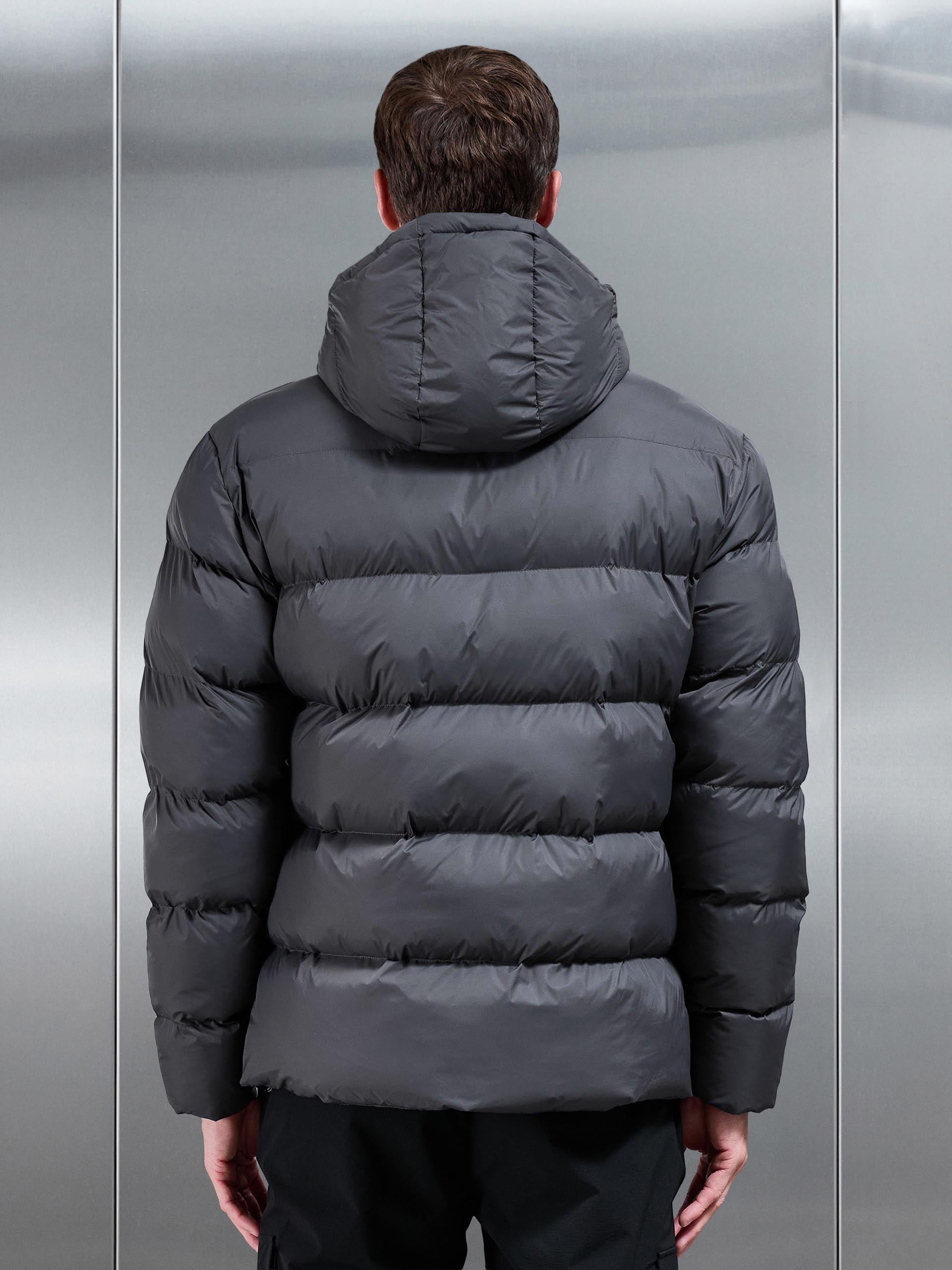 Essential Short Puffer Jacket in Grey