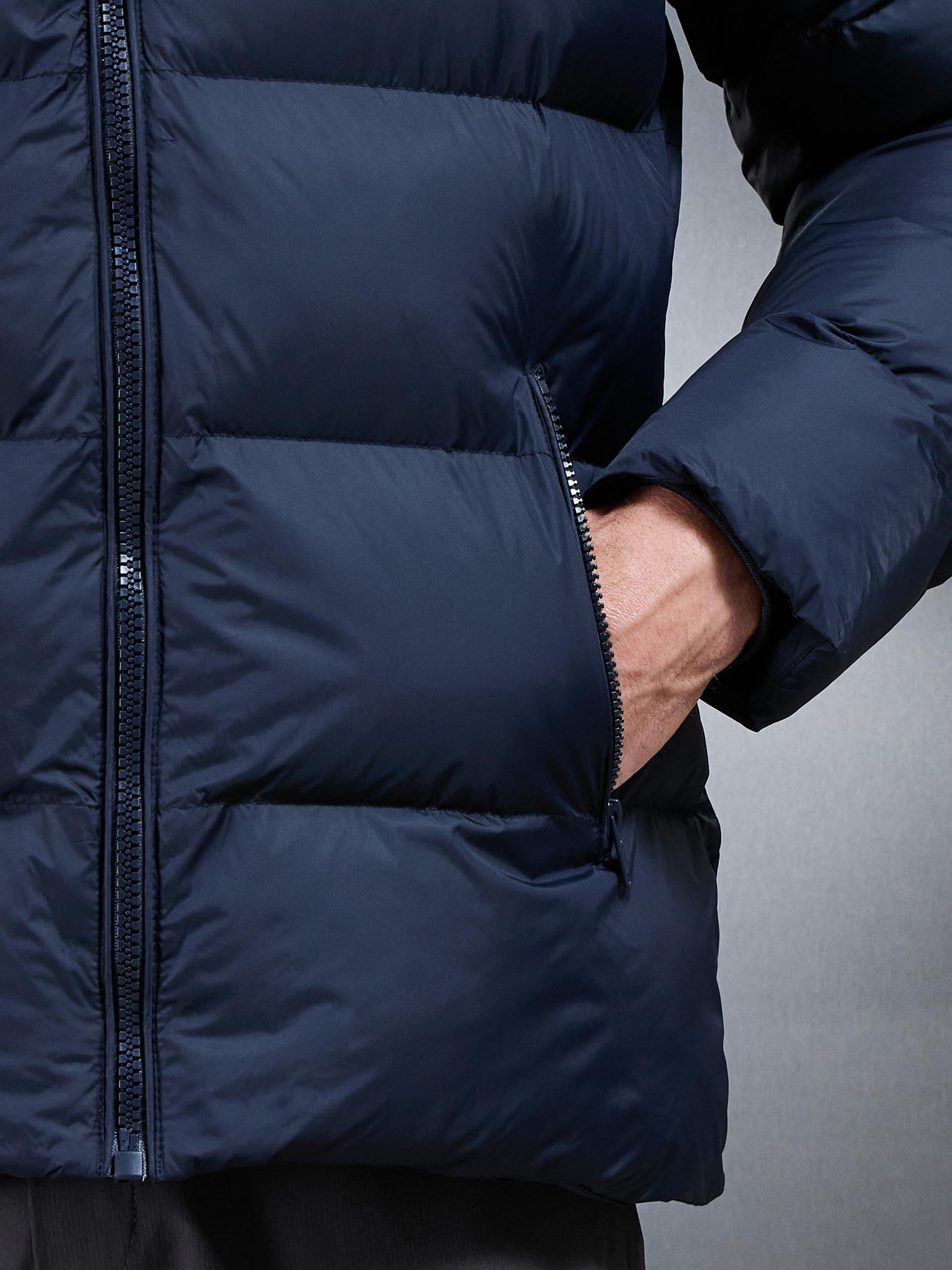 Essential Short Puffer Jacket in Navy