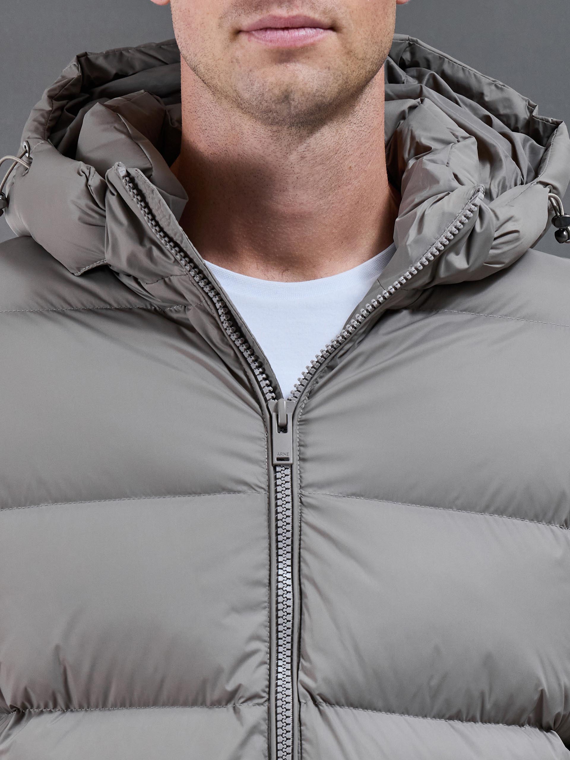 Essential Short Puffer Jacket in Taupe
