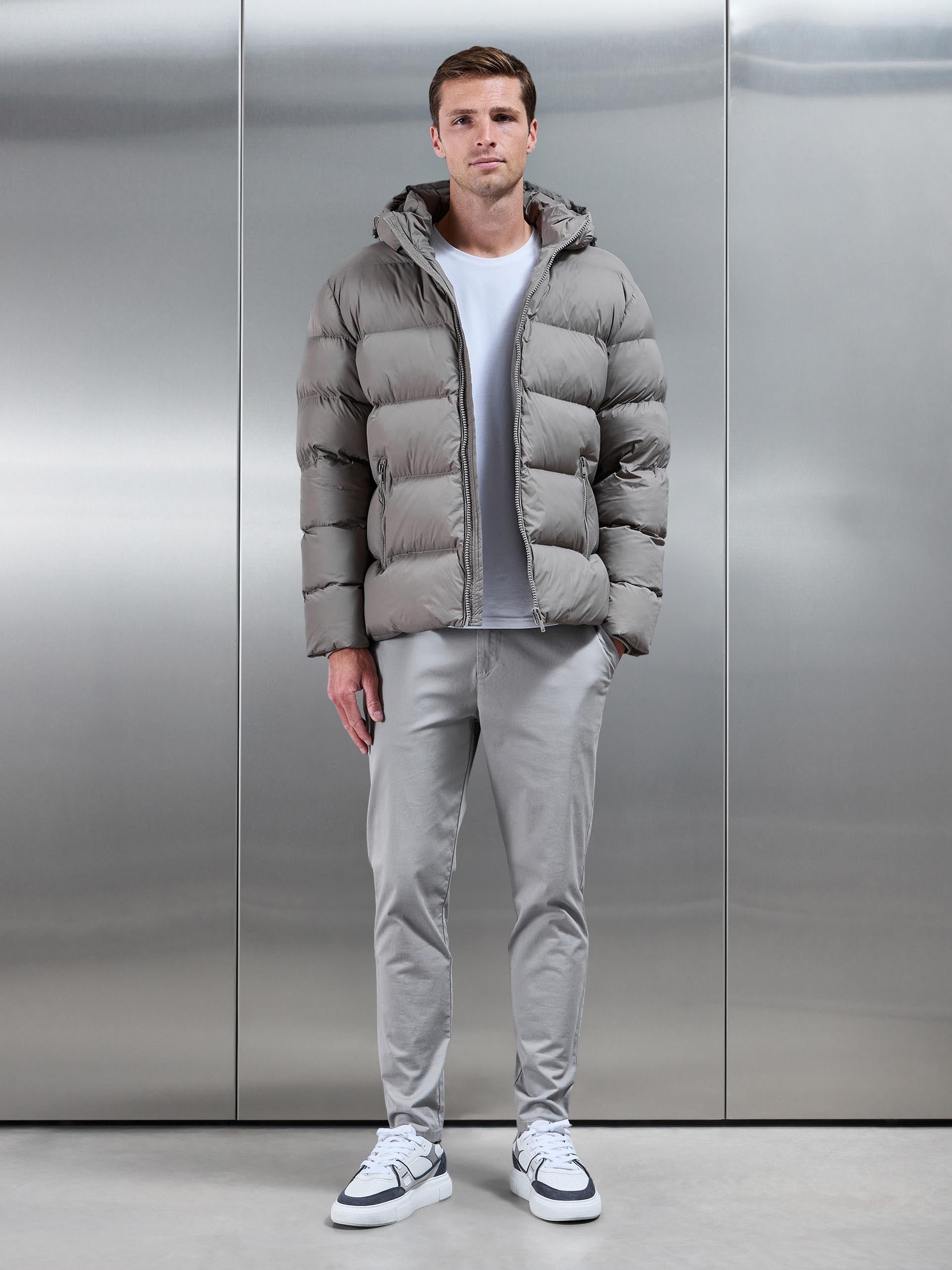 Essential Short Puffer Jacket in Taupe