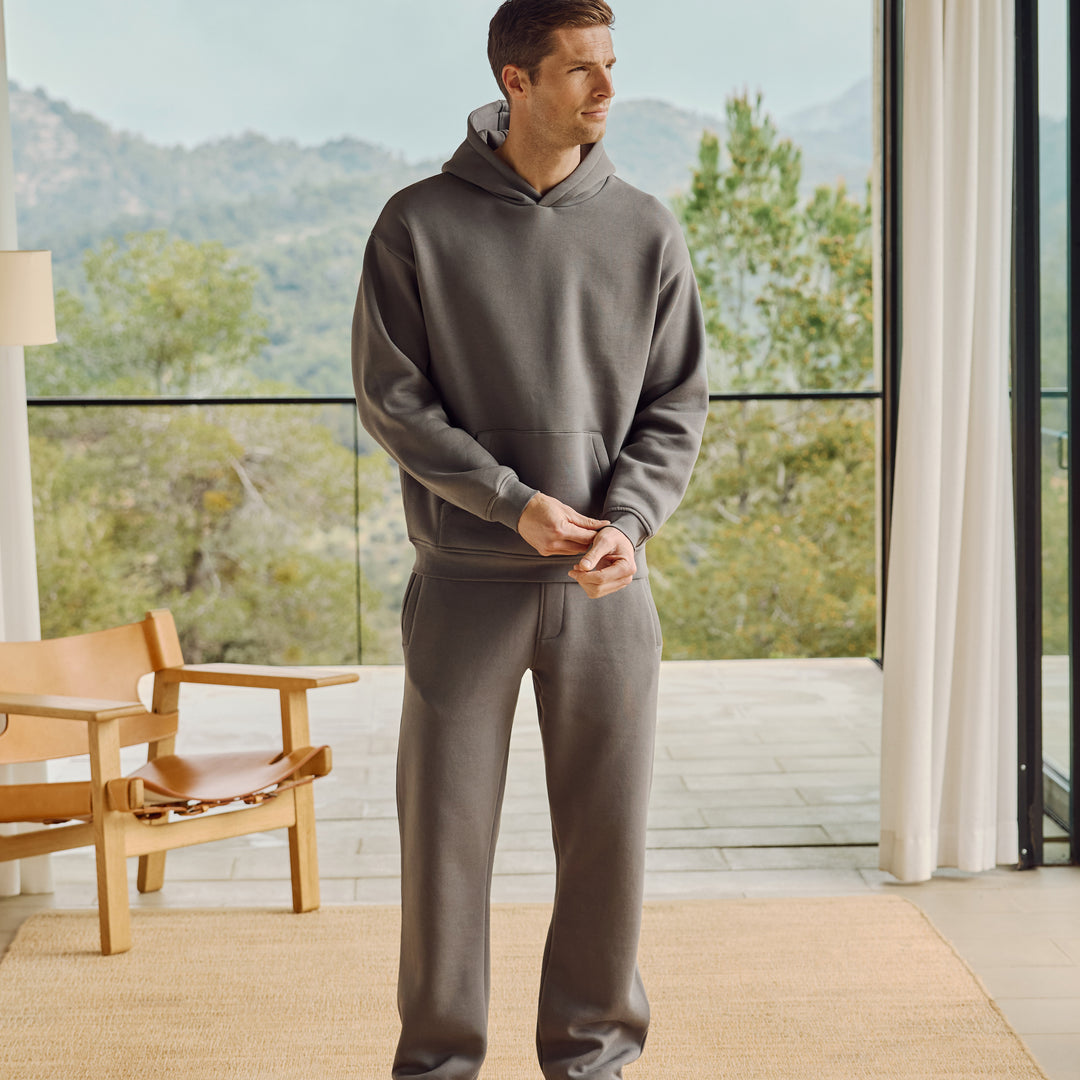 Essential Straight Leg Jogger in Grey