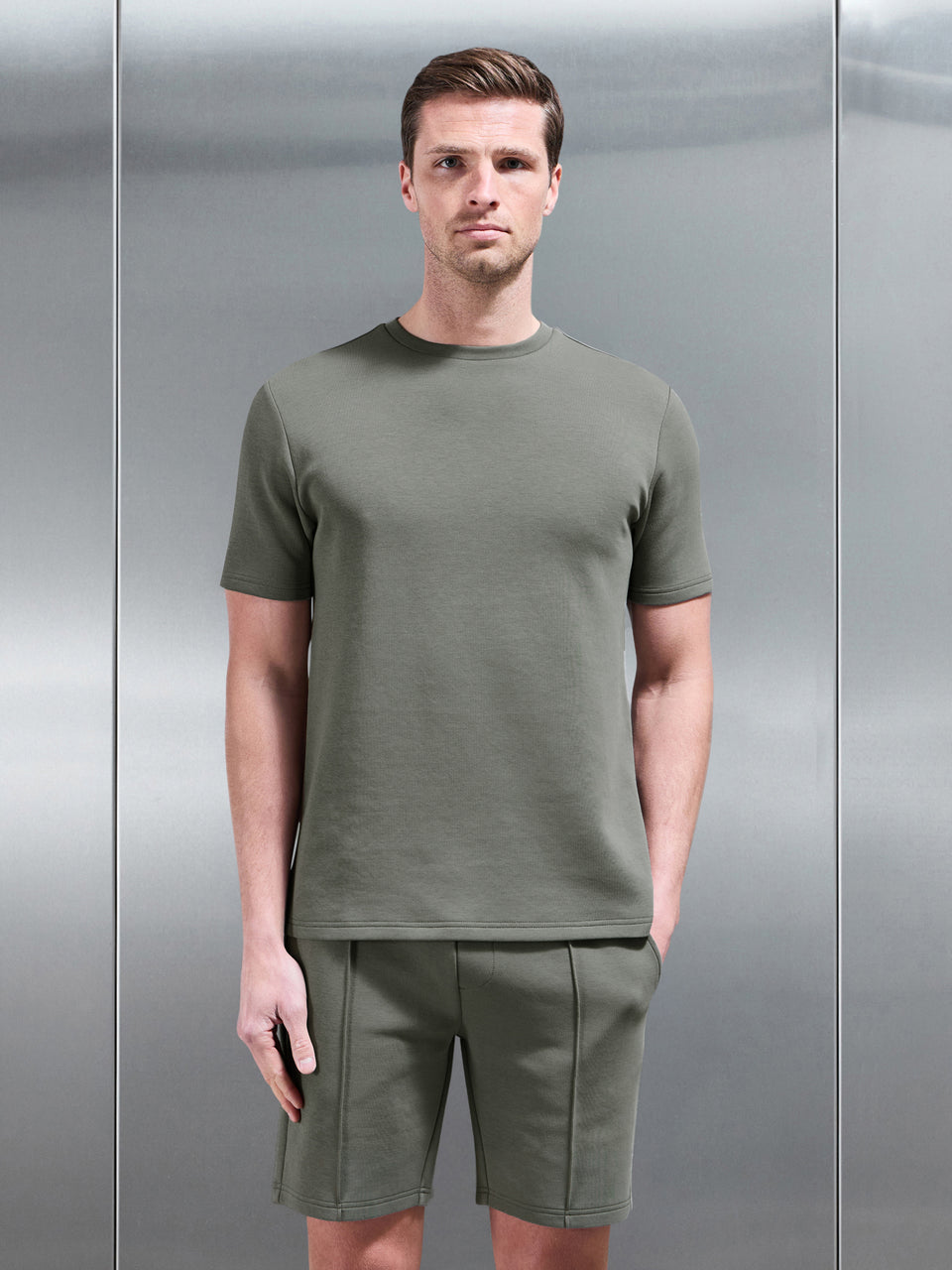 Everyday Luxe T-Shirt in Olive