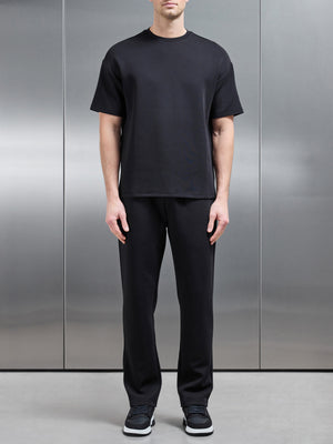 Essential Luxe Relaxed T-Shirt in Black