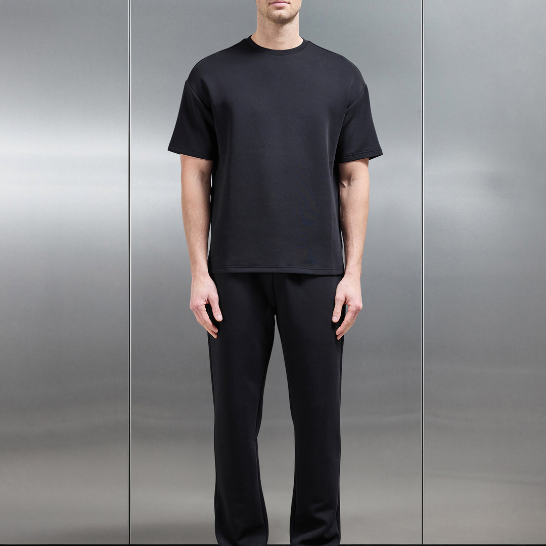 Everyday Luxe Relaxed T-Shirt in Black