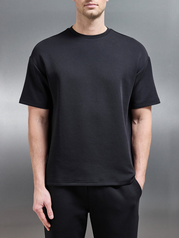 Essential Luxe Relaxed T-Shirt in Black