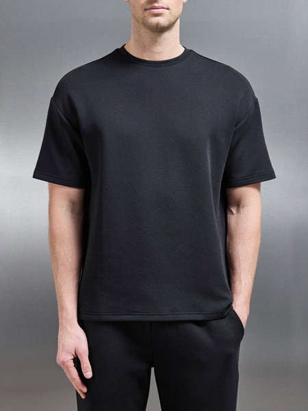 Essential Luxe Relaxed T-Shirt in Black