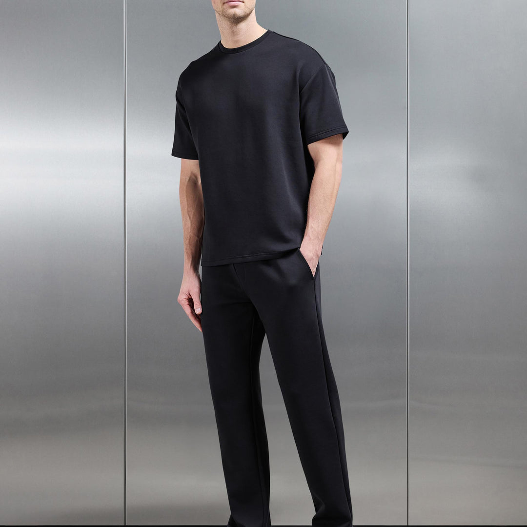 Everyday Luxe Straight Leg Jogger in Black