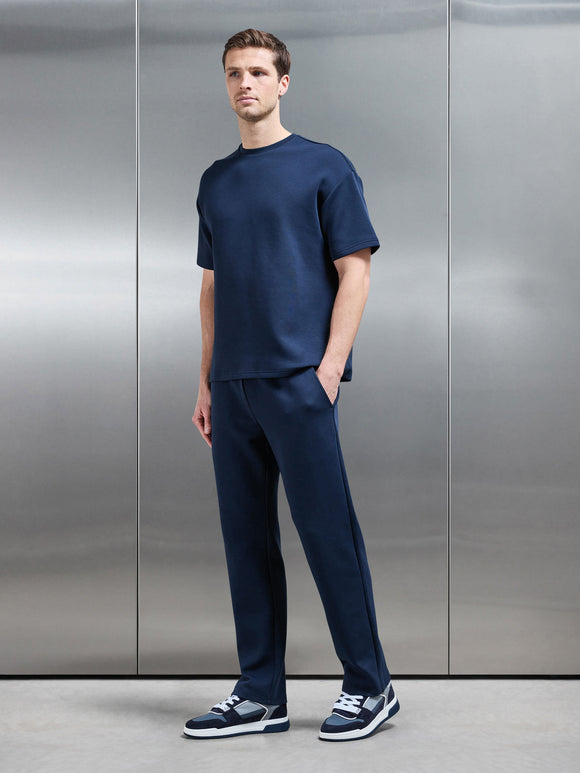 Everyday Luxe Straight Leg Jogger in Navy