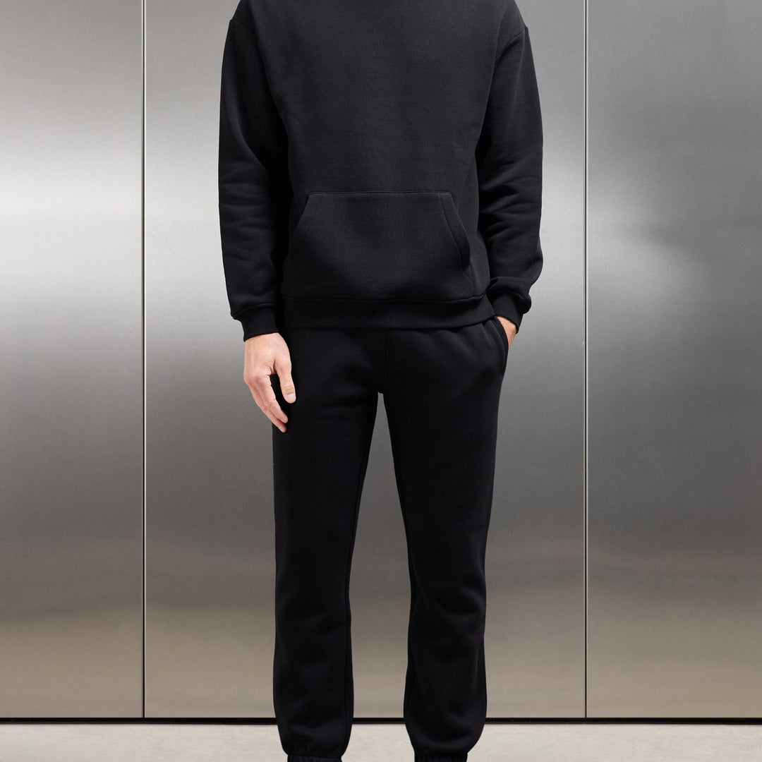 Essential Relaxed Fit Cuffed Jogger in Black
