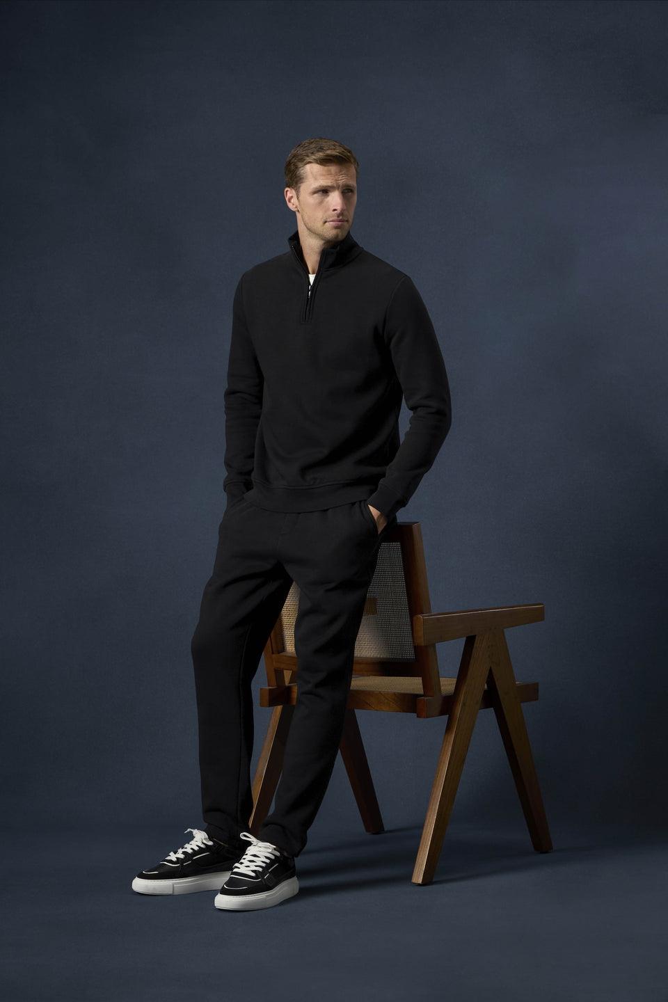 Essential Slim Half Zip in Black