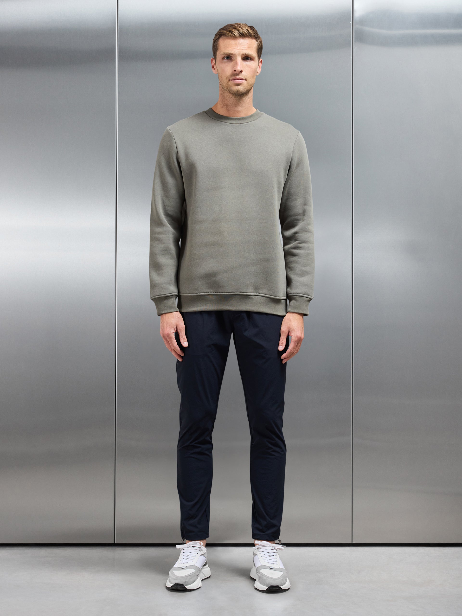 Essential Sweatshirt in Sage