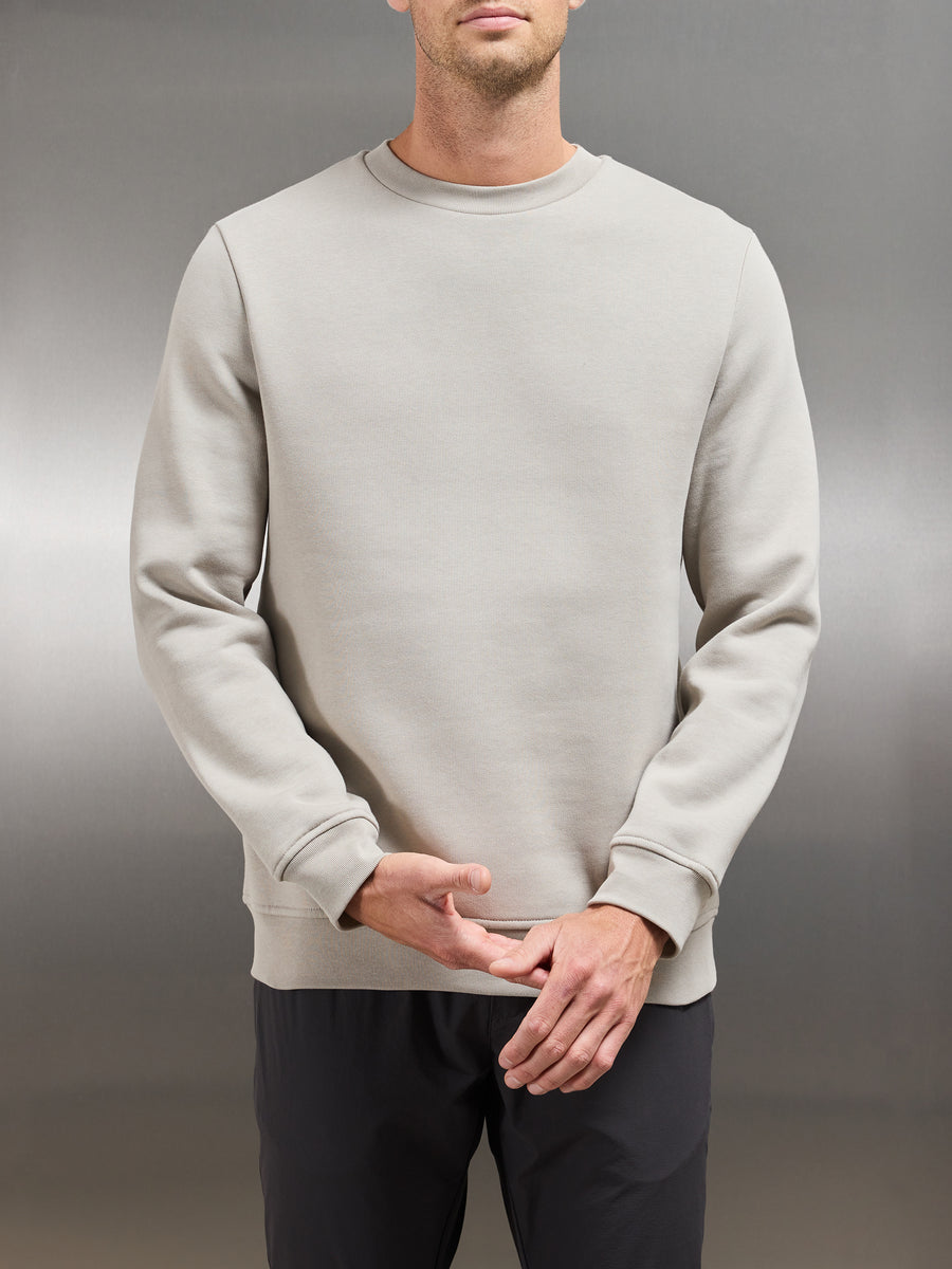 Essential Sweatshirt in Stone