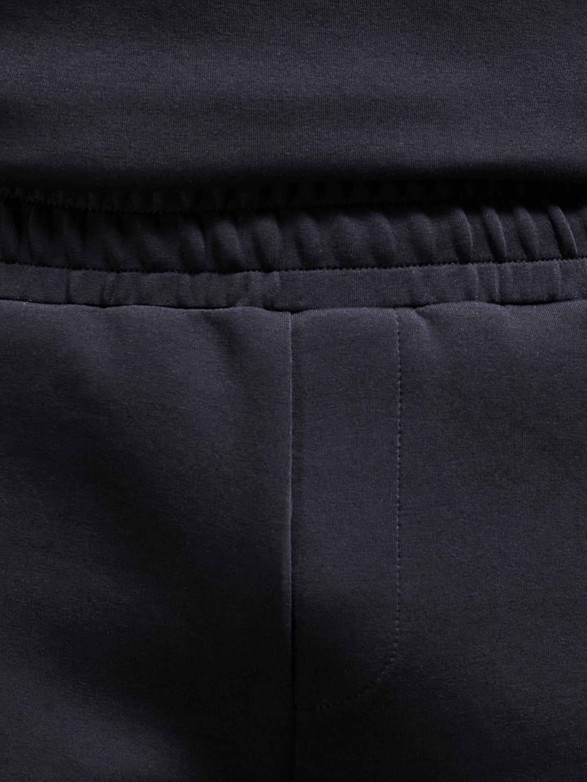 Everyday Luxe Cargo Short in Black