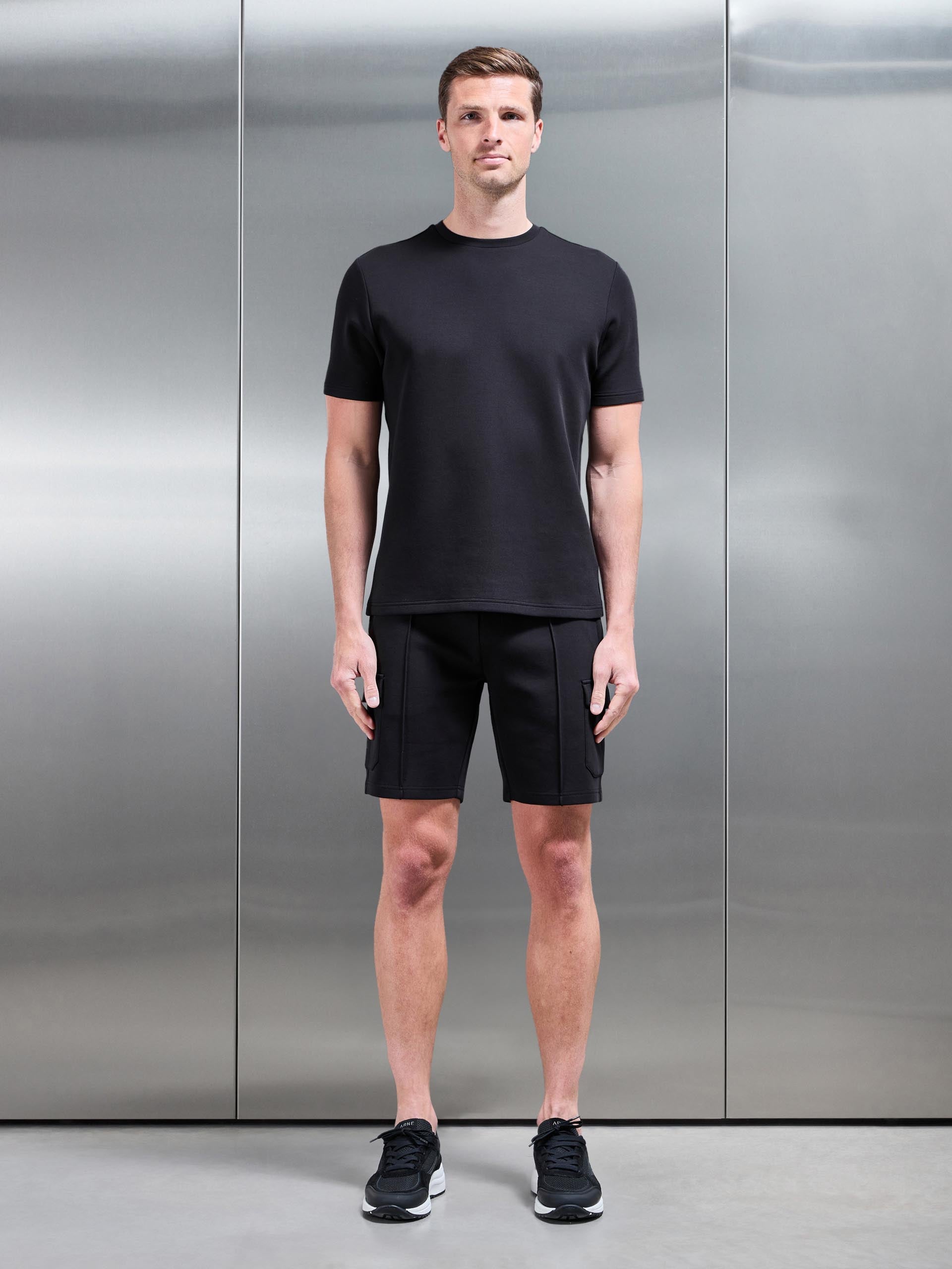 Everyday Luxe Cargo Short in Black