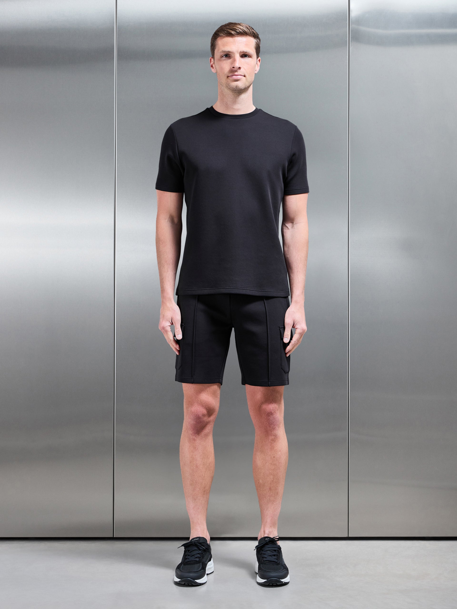 Everyday Luxe Cargo Short in Black