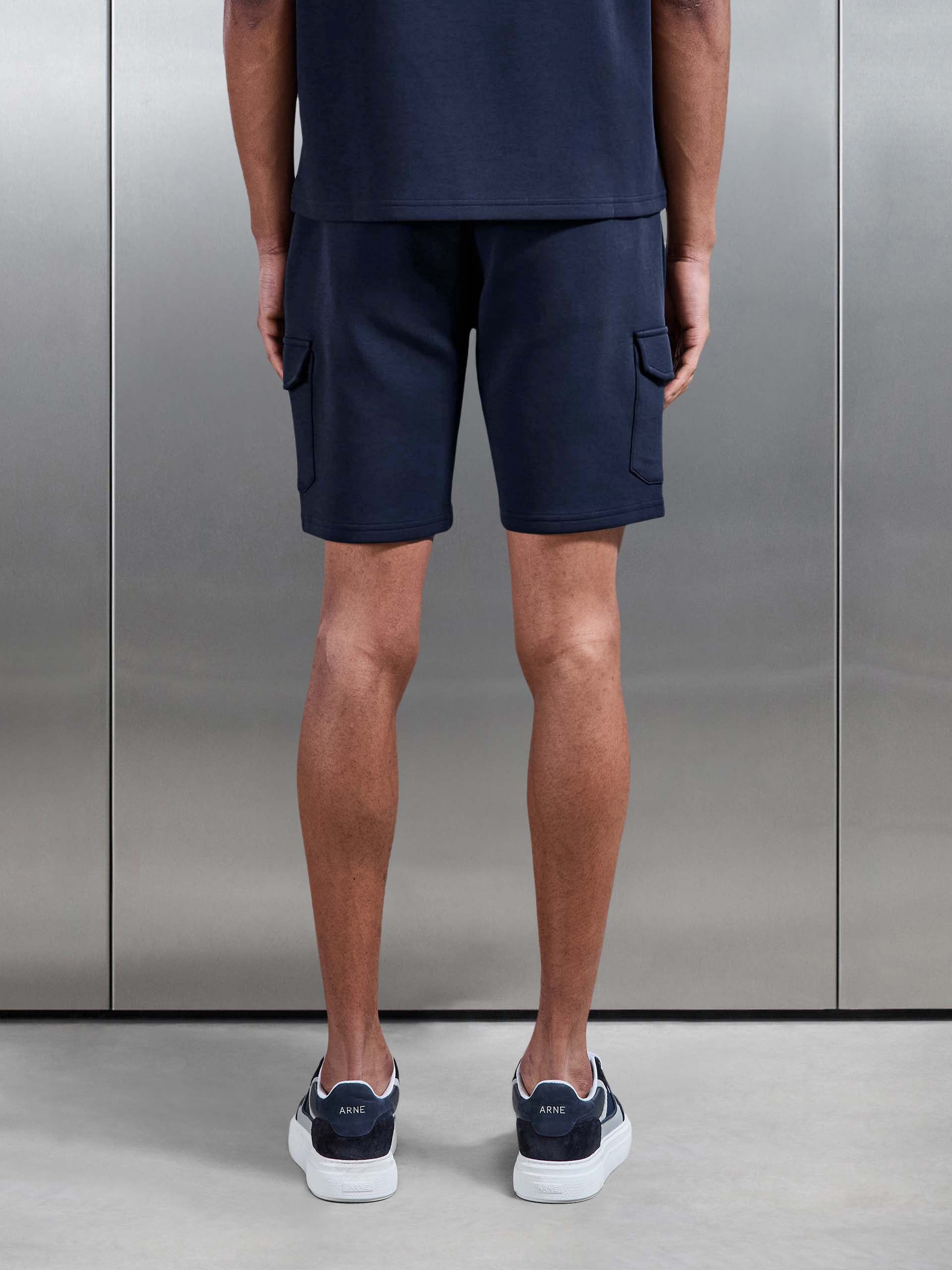 Everyday Luxe Cargo Short in Navy