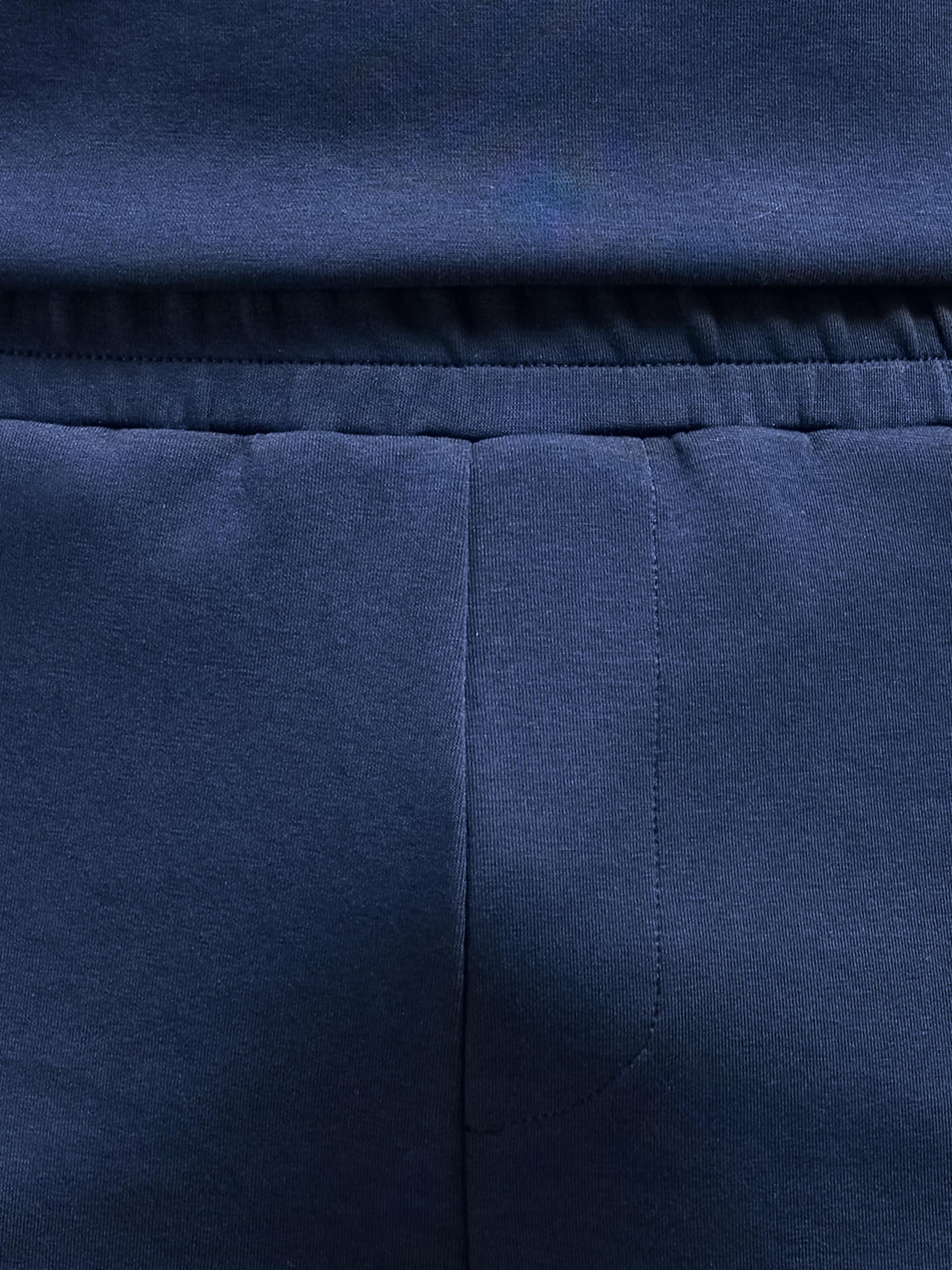 Everyday Luxe Cargo Short in Navy