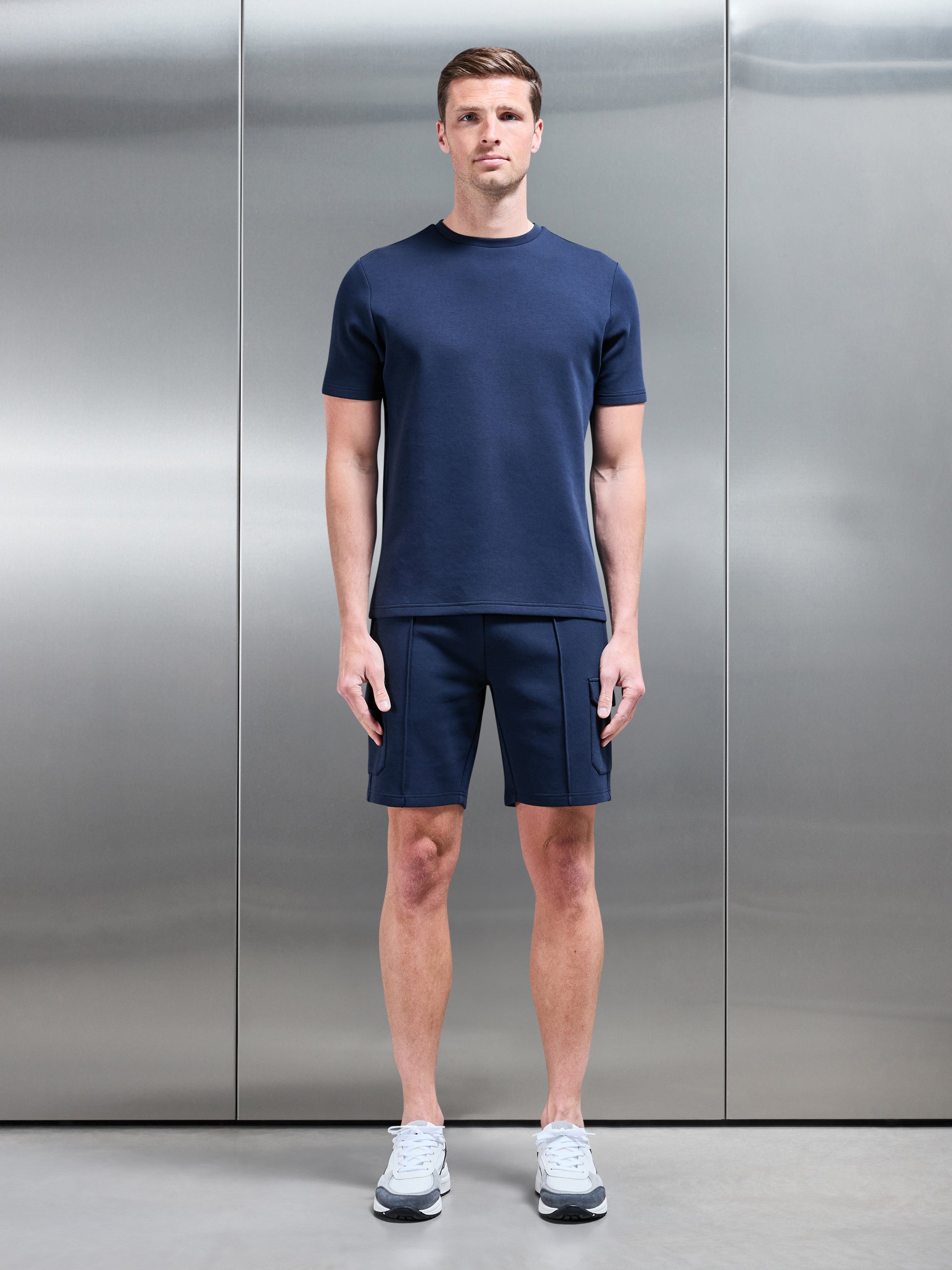 Everyday Luxe Cargo Short in Navy