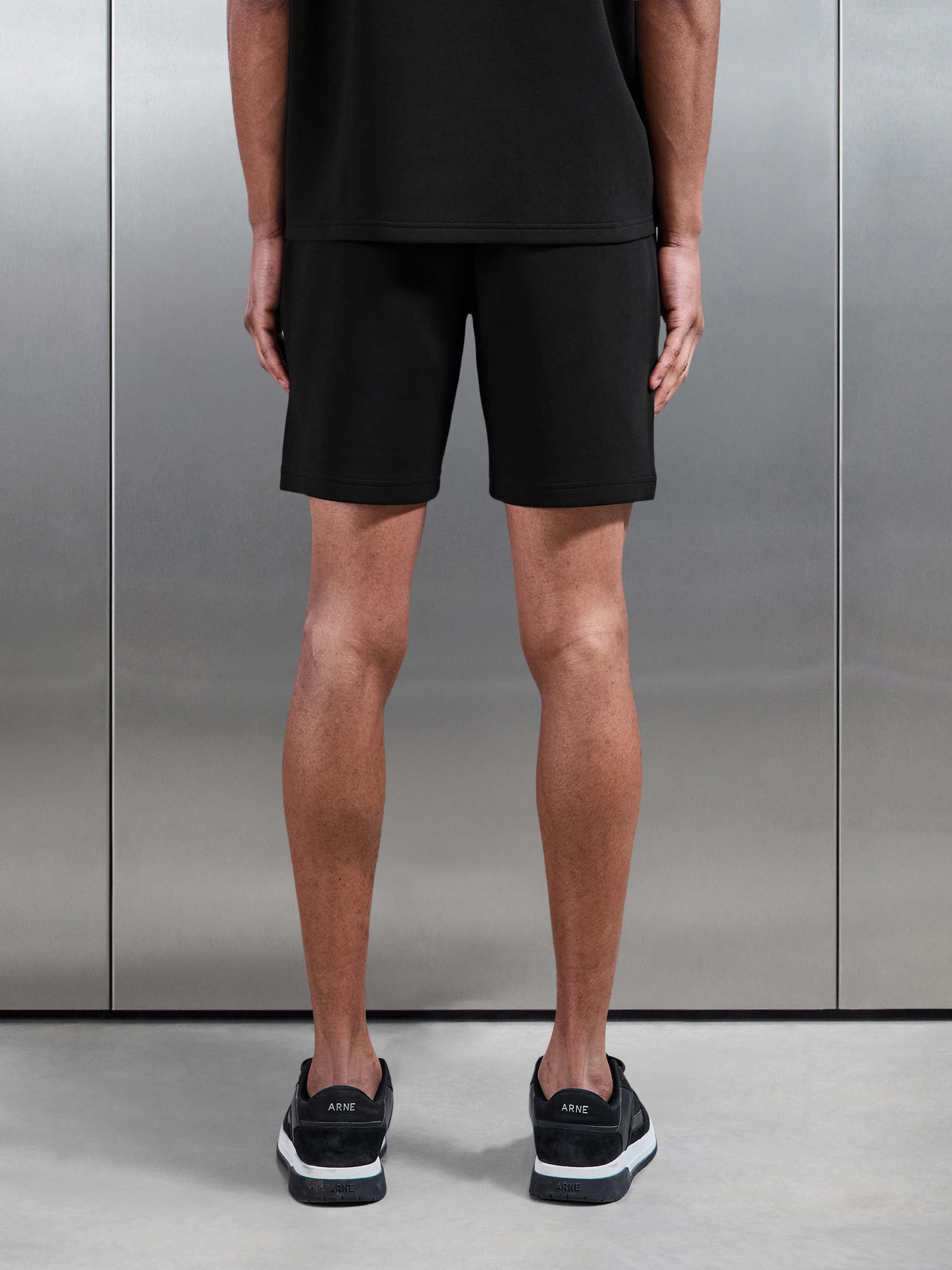 Everyday Luxe Relaxed Short in Black