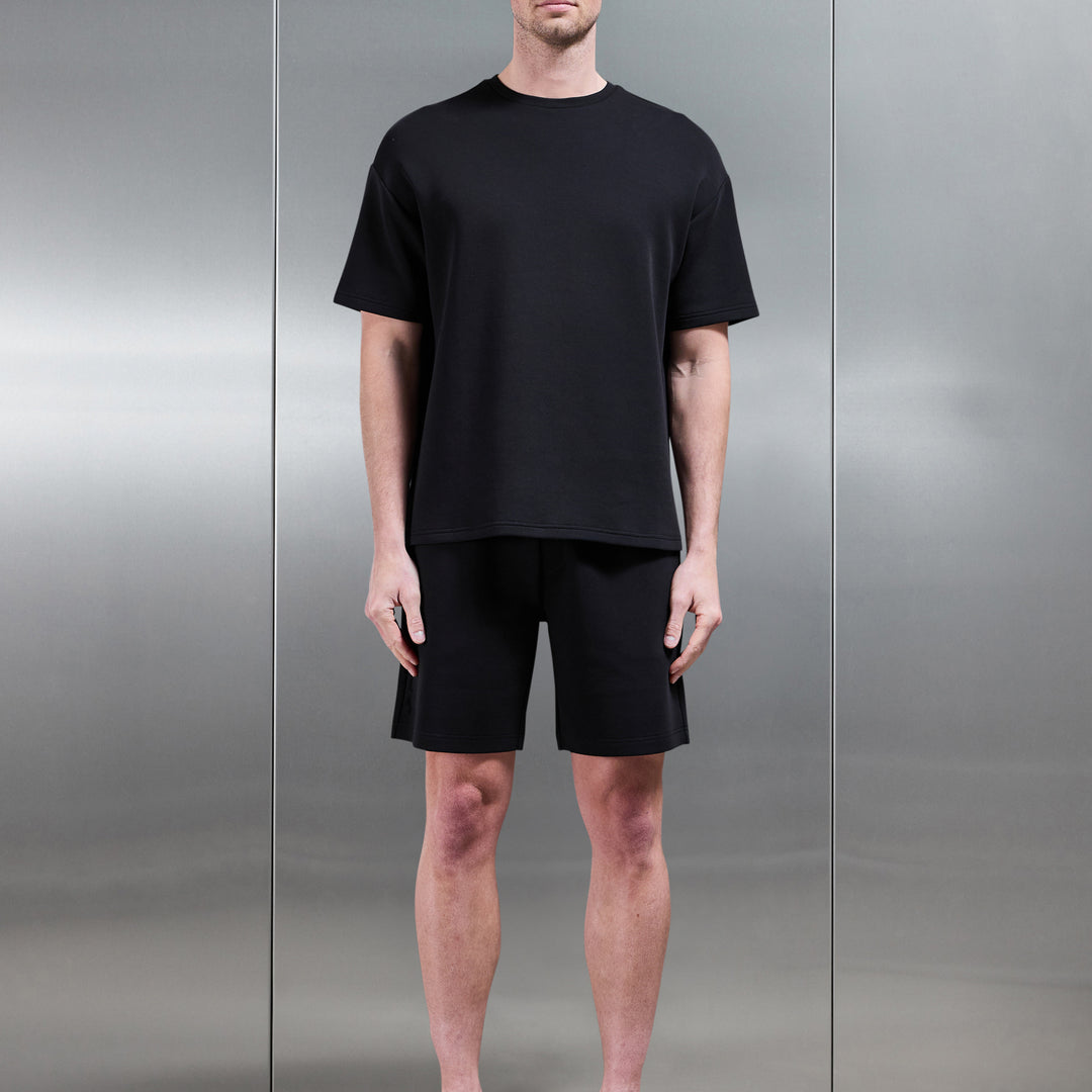 Everyday Luxe Relaxed Short in Black